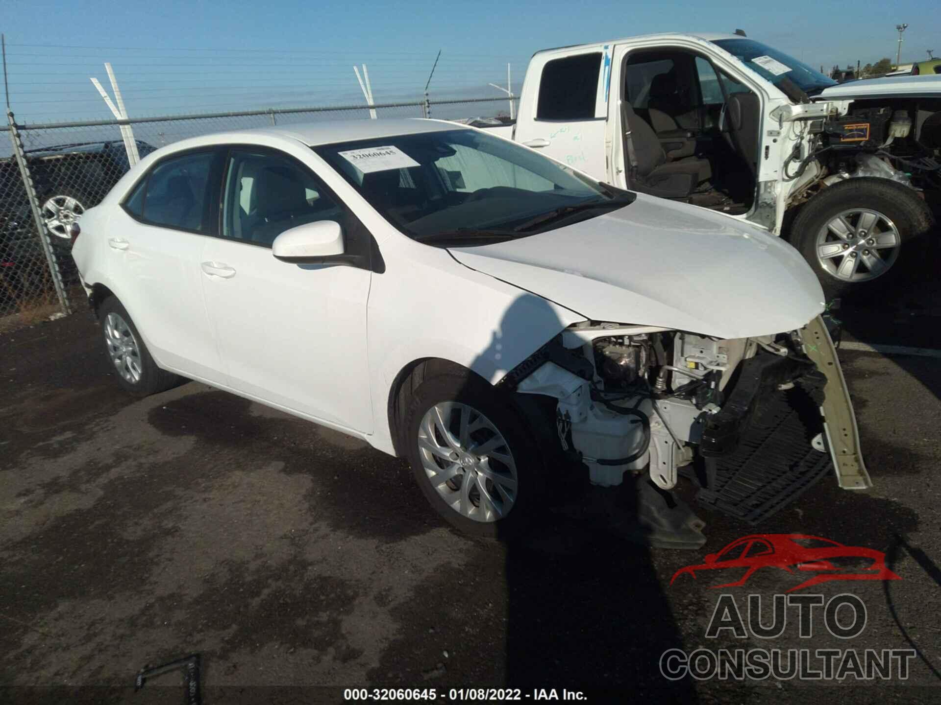 TOYOTA COROLLA 2018 - 5YFBURHE0JP758901