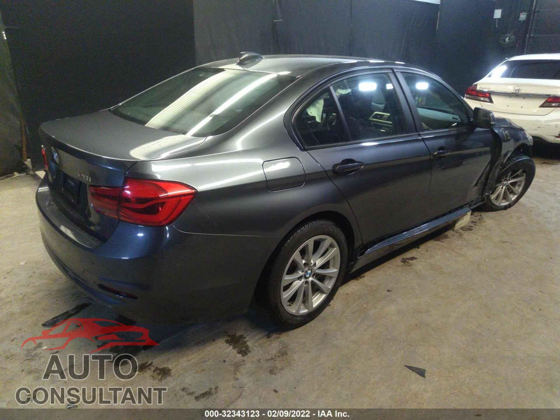 BMW 3 SERIES 2016 - WBA8E5G59GNU21485