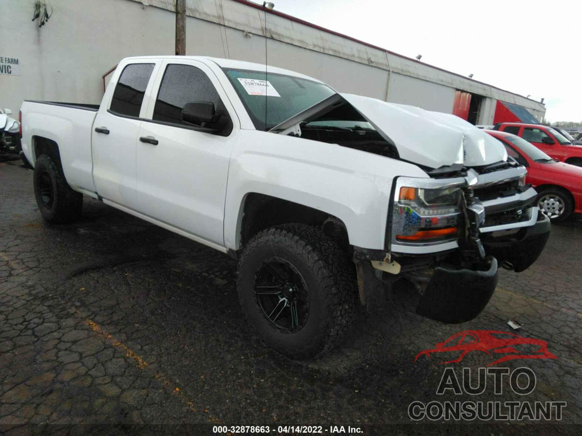 CHEVROLET SILVERADO 1500 2017 - 1GCVKNEC7HZ221960