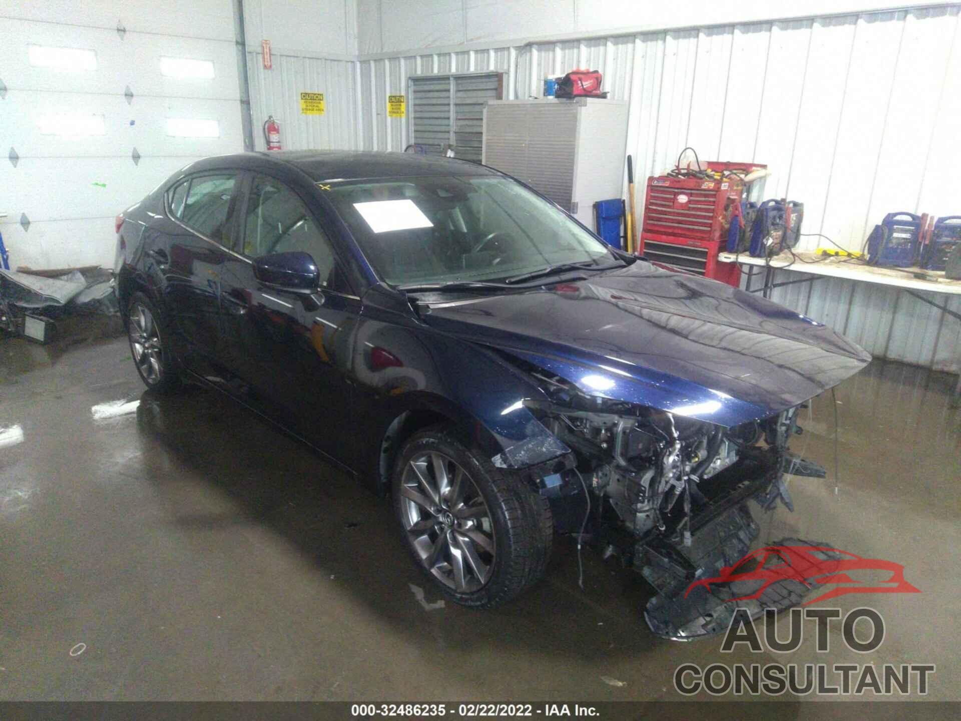 MAZDA MAZDA3 4-DOOR 2018 - 3MZBN1V39JM218355