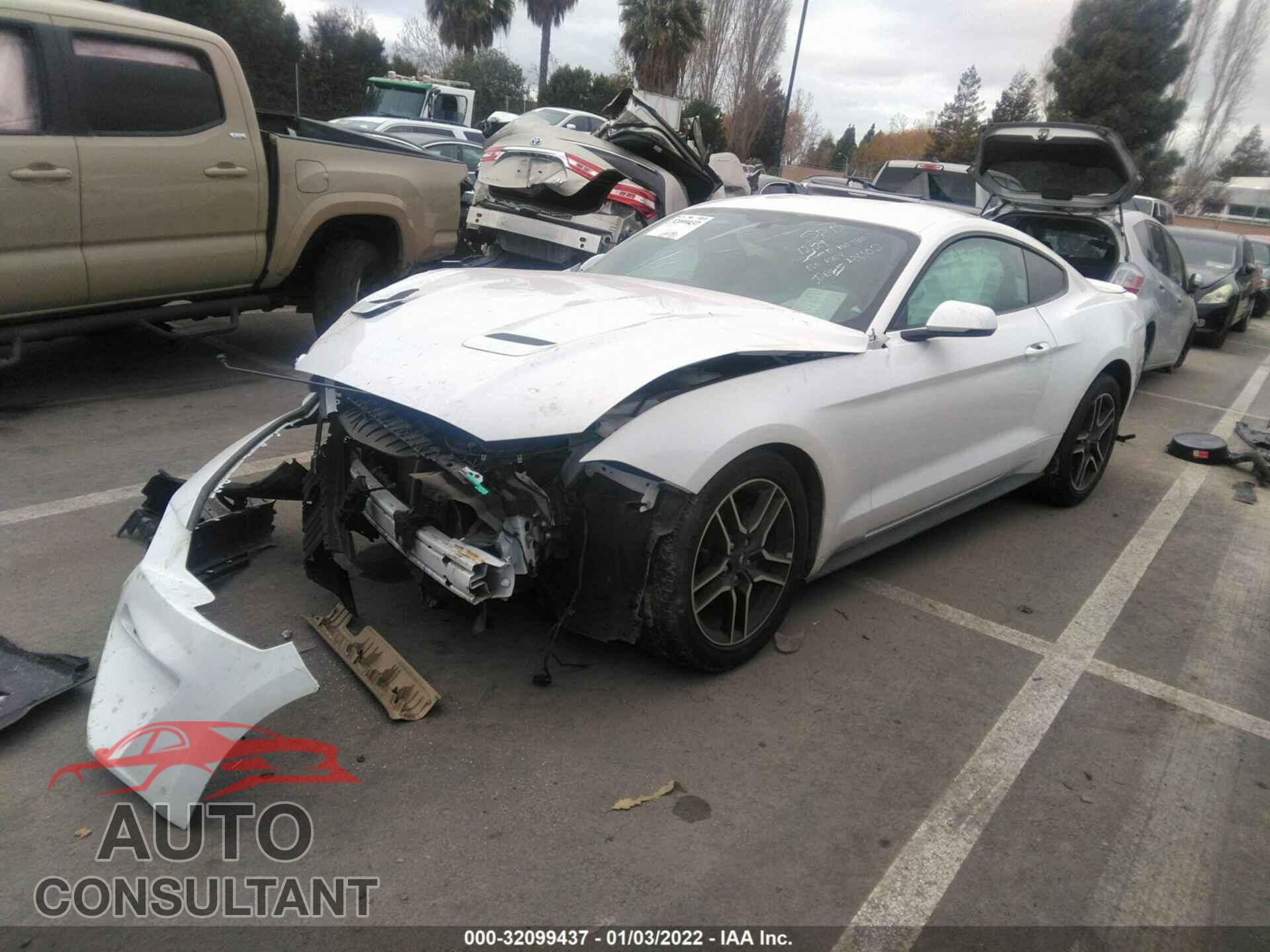 FORD MUSTANG 2018 - 1FA6P8TH7J5124878