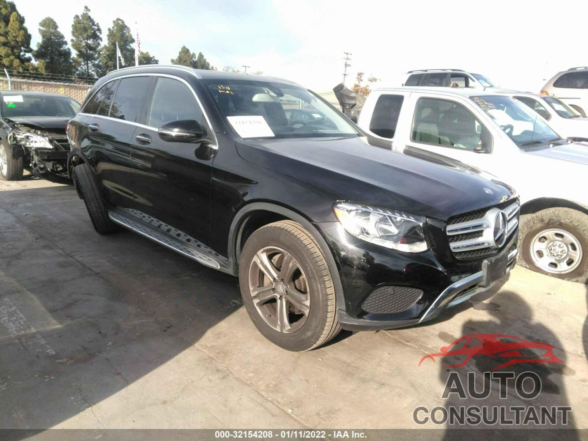 MERCEDES-BENZ GLC 2016 - WDC0G4KB2GF032760