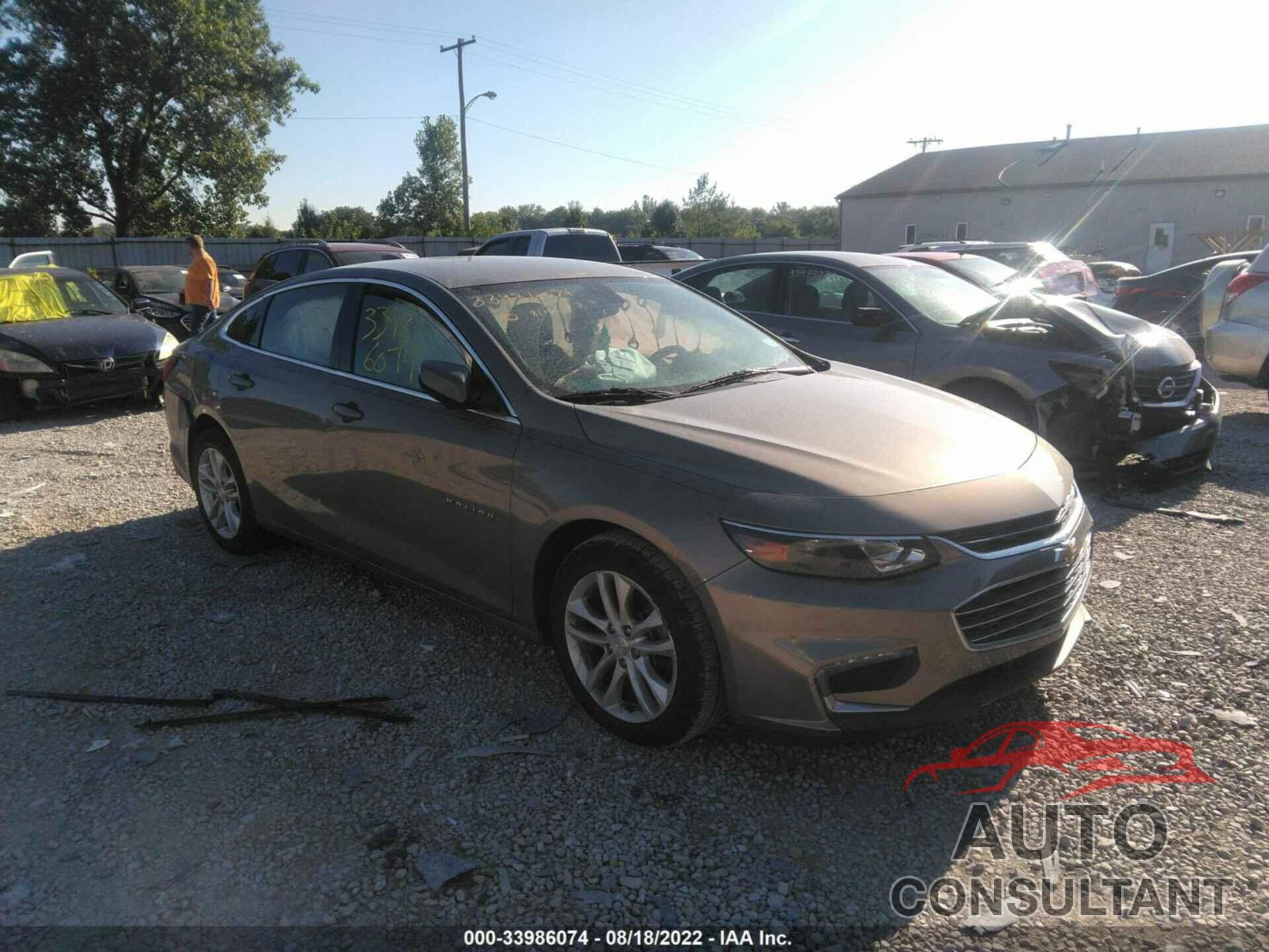 CHEVROLET MALIBU 2017 - 1G1ZE5ST1HF258364