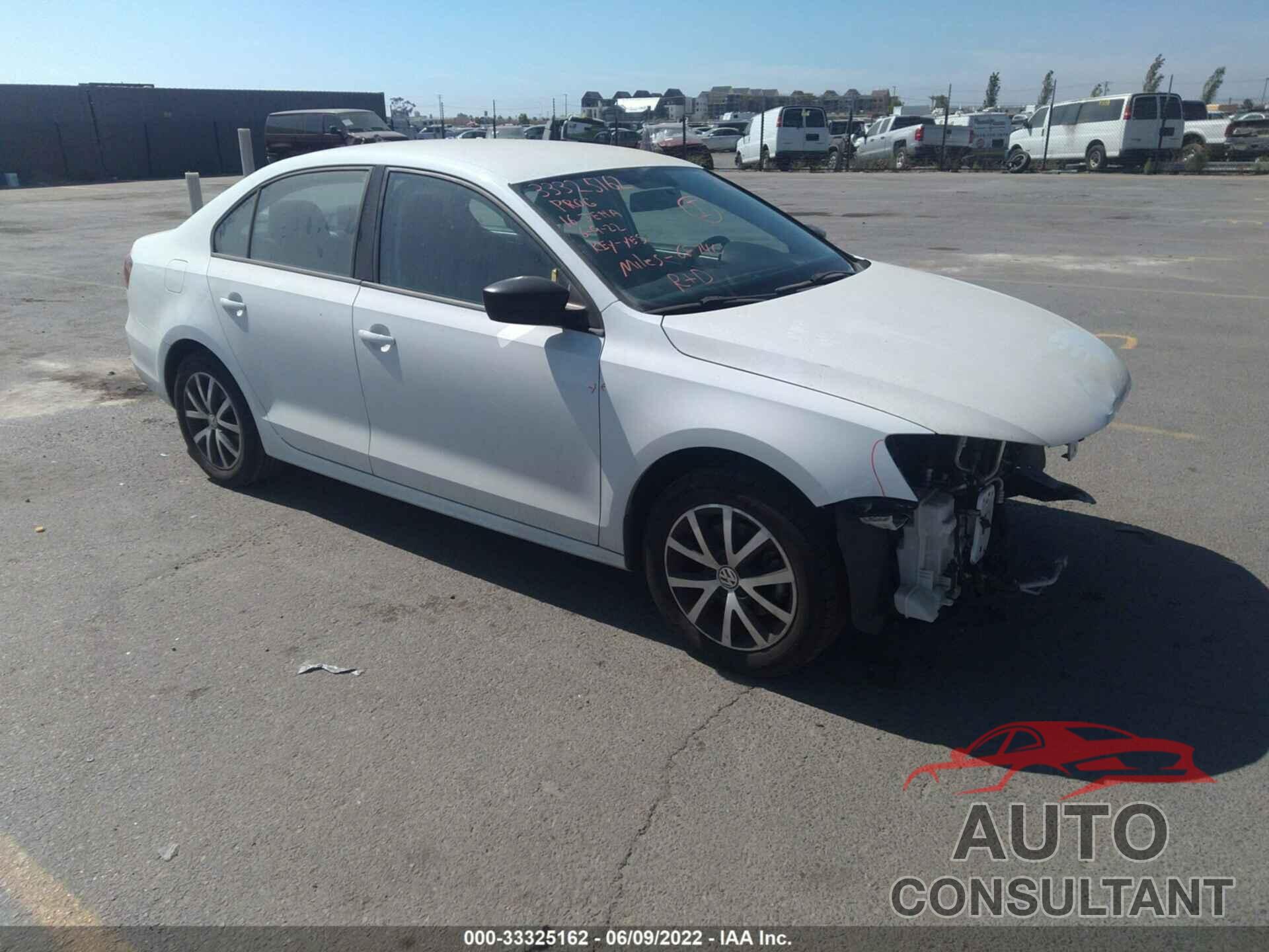 VOLKSWAGEN JETTA SEDAN 2016 - 3VWD67AJ7GM393550