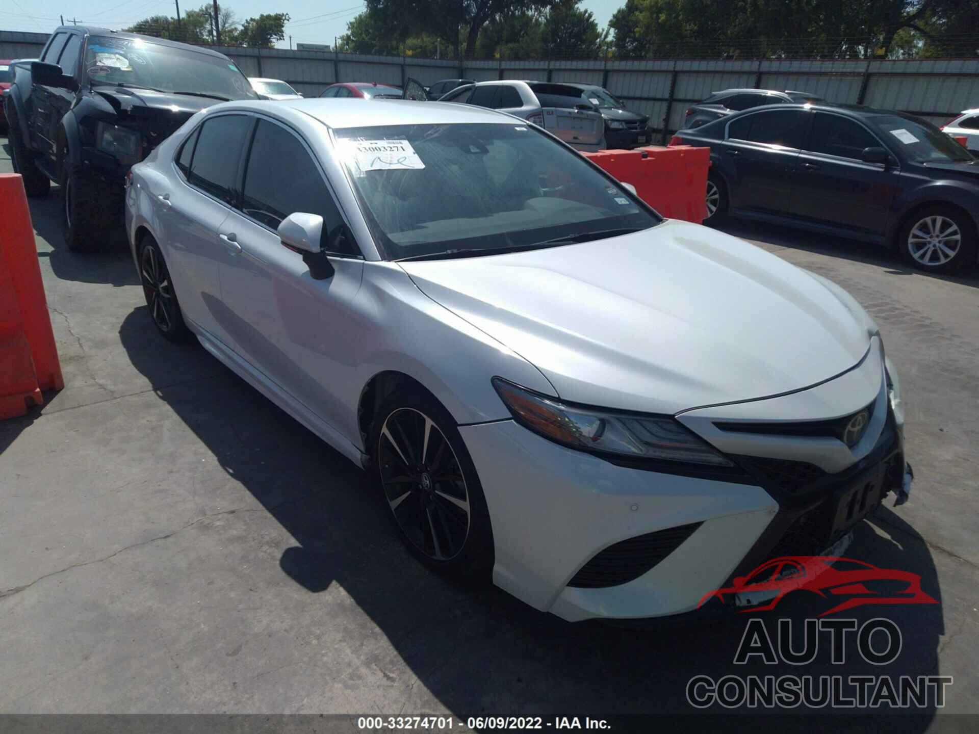 TOYOTA CAMRY 2018 - 4T1B61HK7JU005477