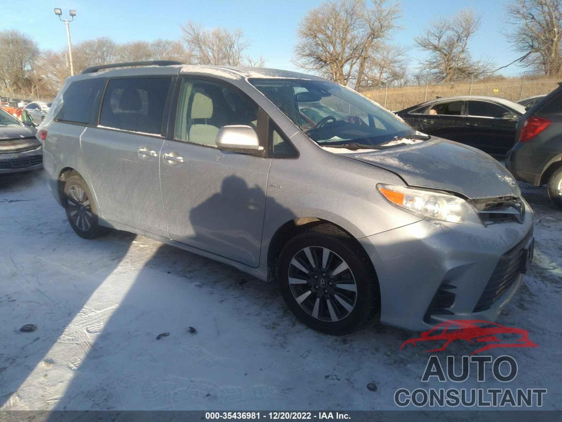 TOYOTA SIENNA 2019 - 5TDJZ3DC1KS221414