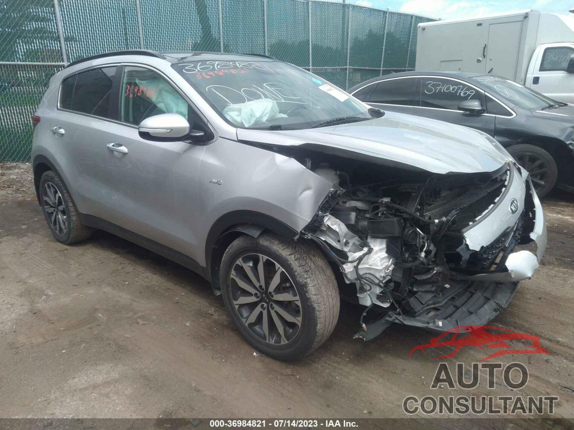 KIA SPORTAGE 2018 - KNDPNCAC4J7396825