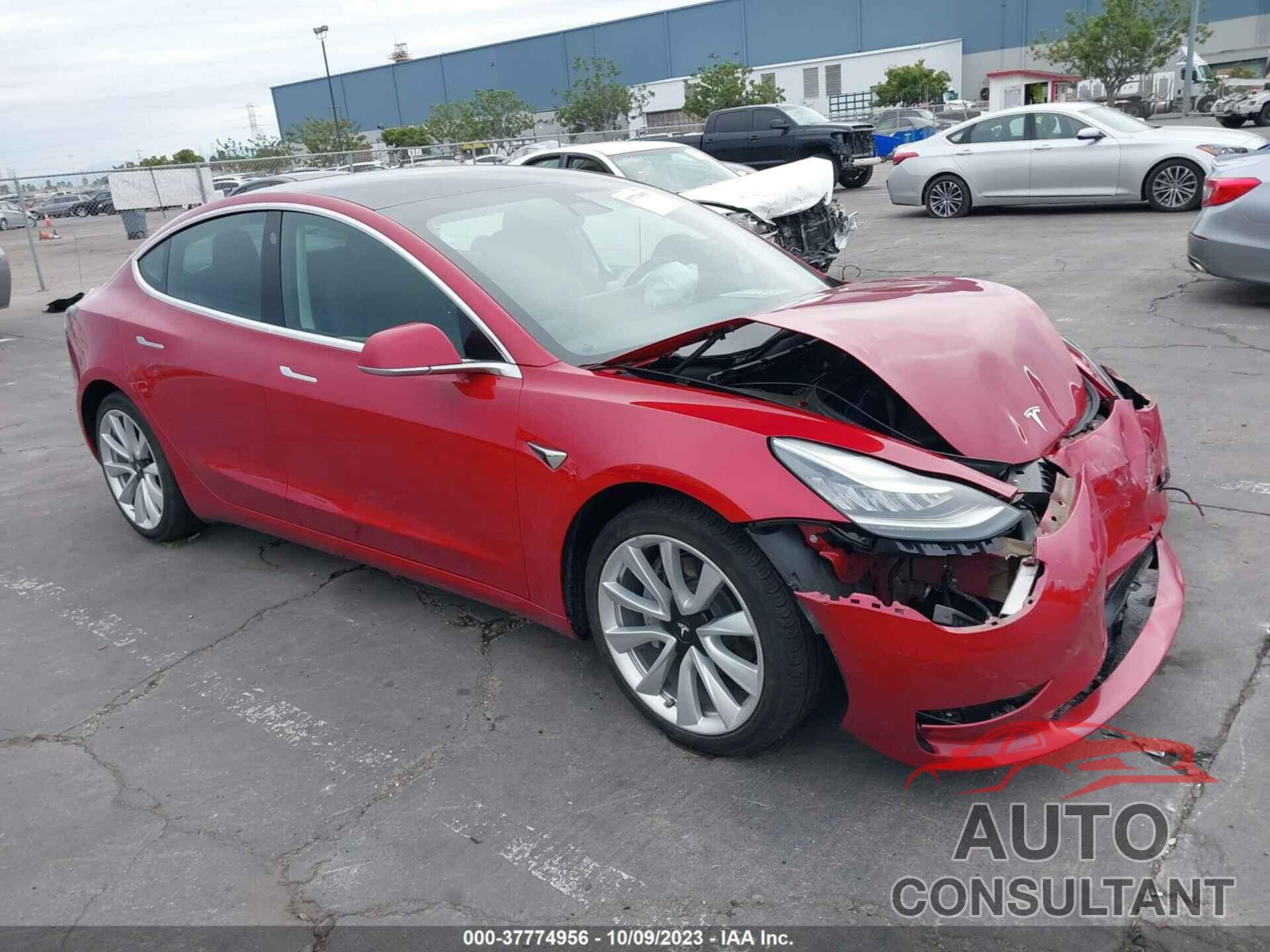 TESLA MODEL 3 2019 - 5YJ3E1EB7KF210579