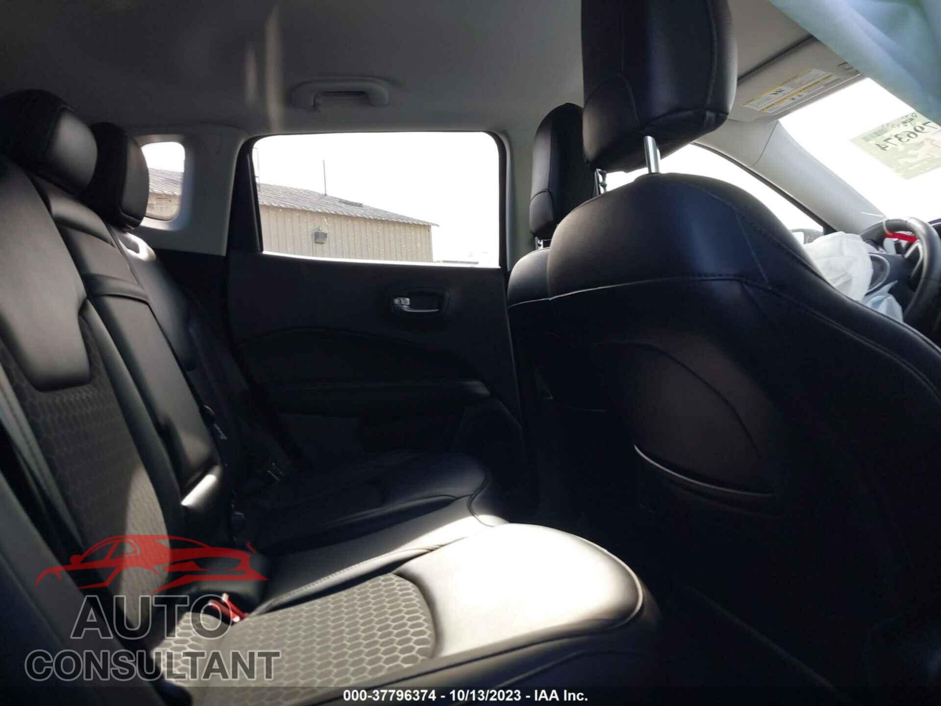 JEEP COMPASS 2019 - 3C4NJDBB8KT595646