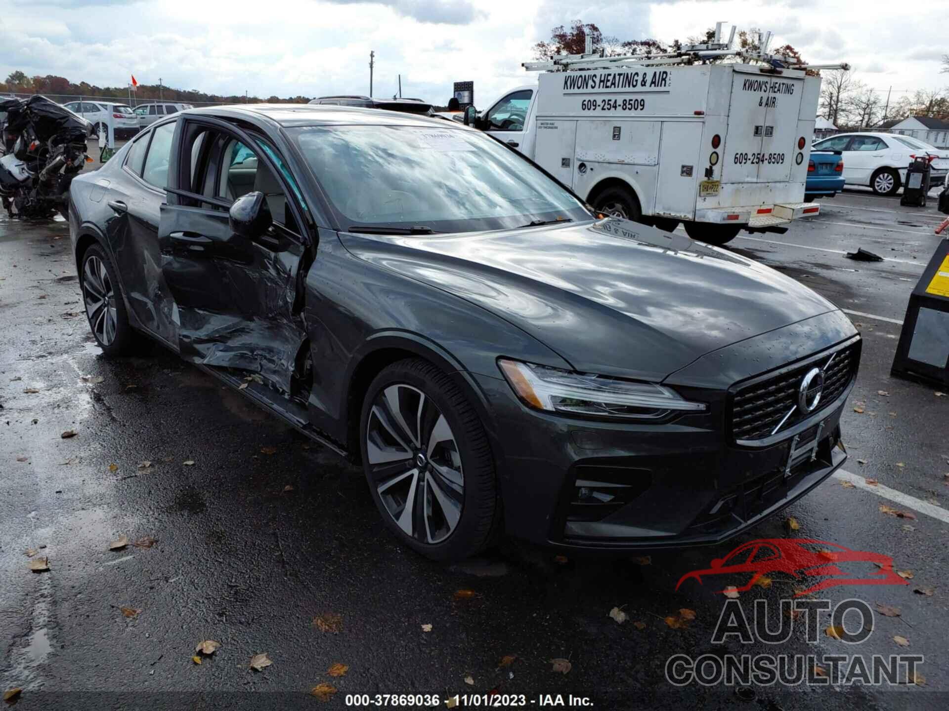 VOLVO S60 2022 - 7JRL12TZ8NG155220