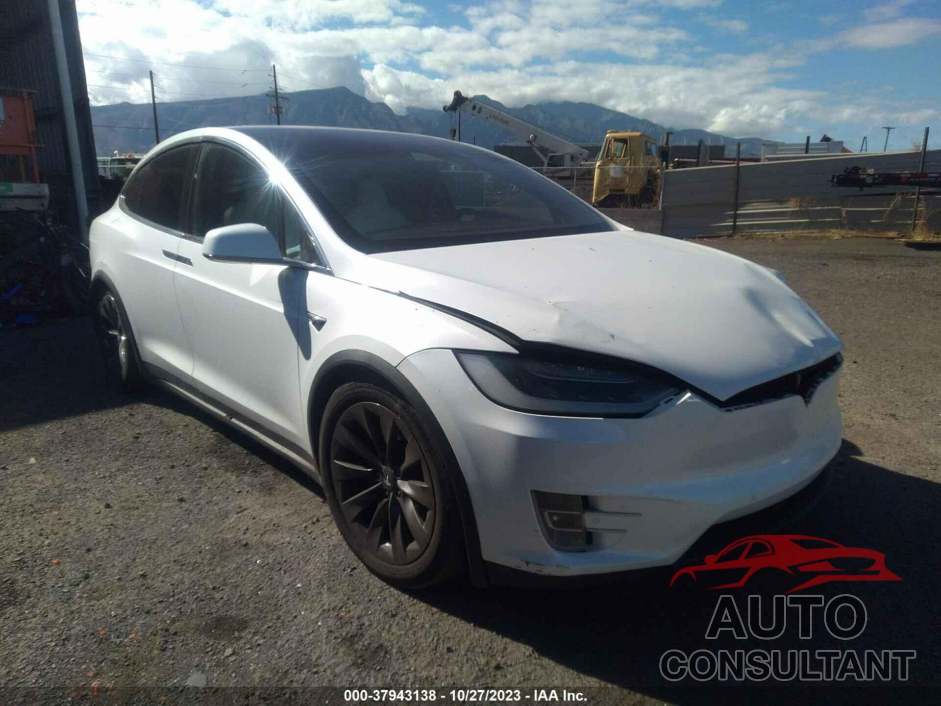 TESLA MODEL X 2018 - 5YJXCBE2XJF104364