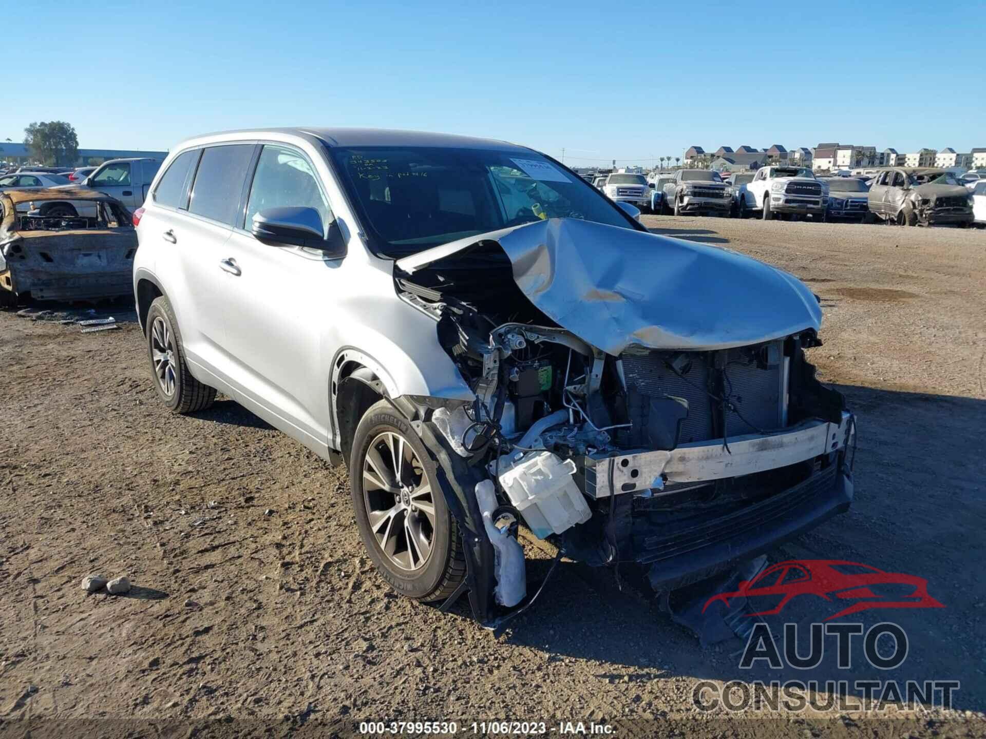 TOYOTA HIGHLANDER 2018 - 5TDZZRFHXJS279020