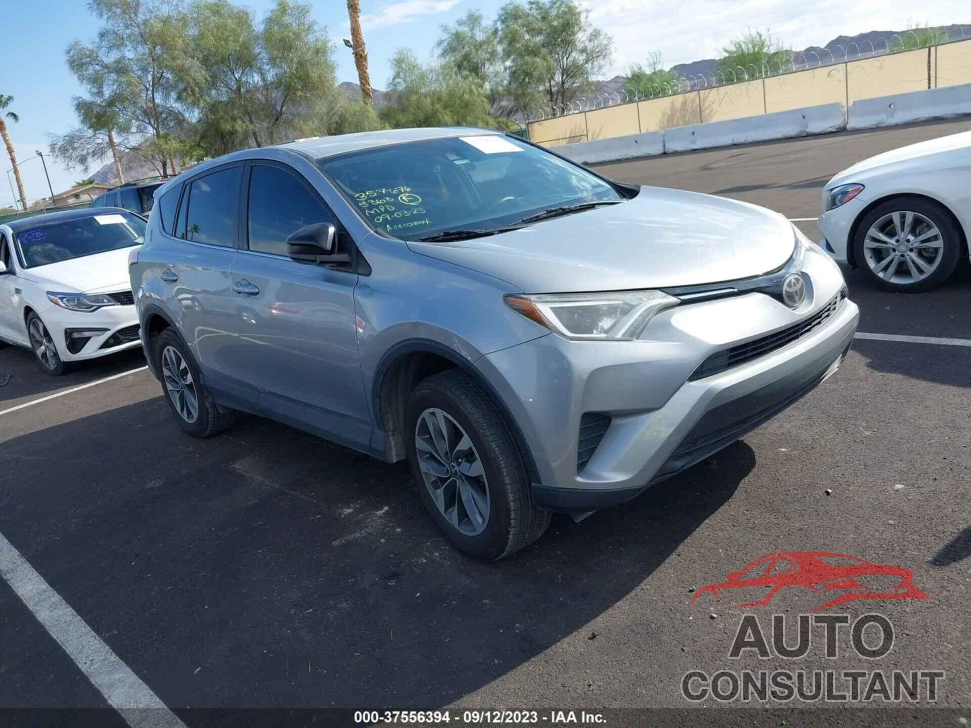 TOYOTA RAV4 2018 - 2T3ZFREV6JW452773