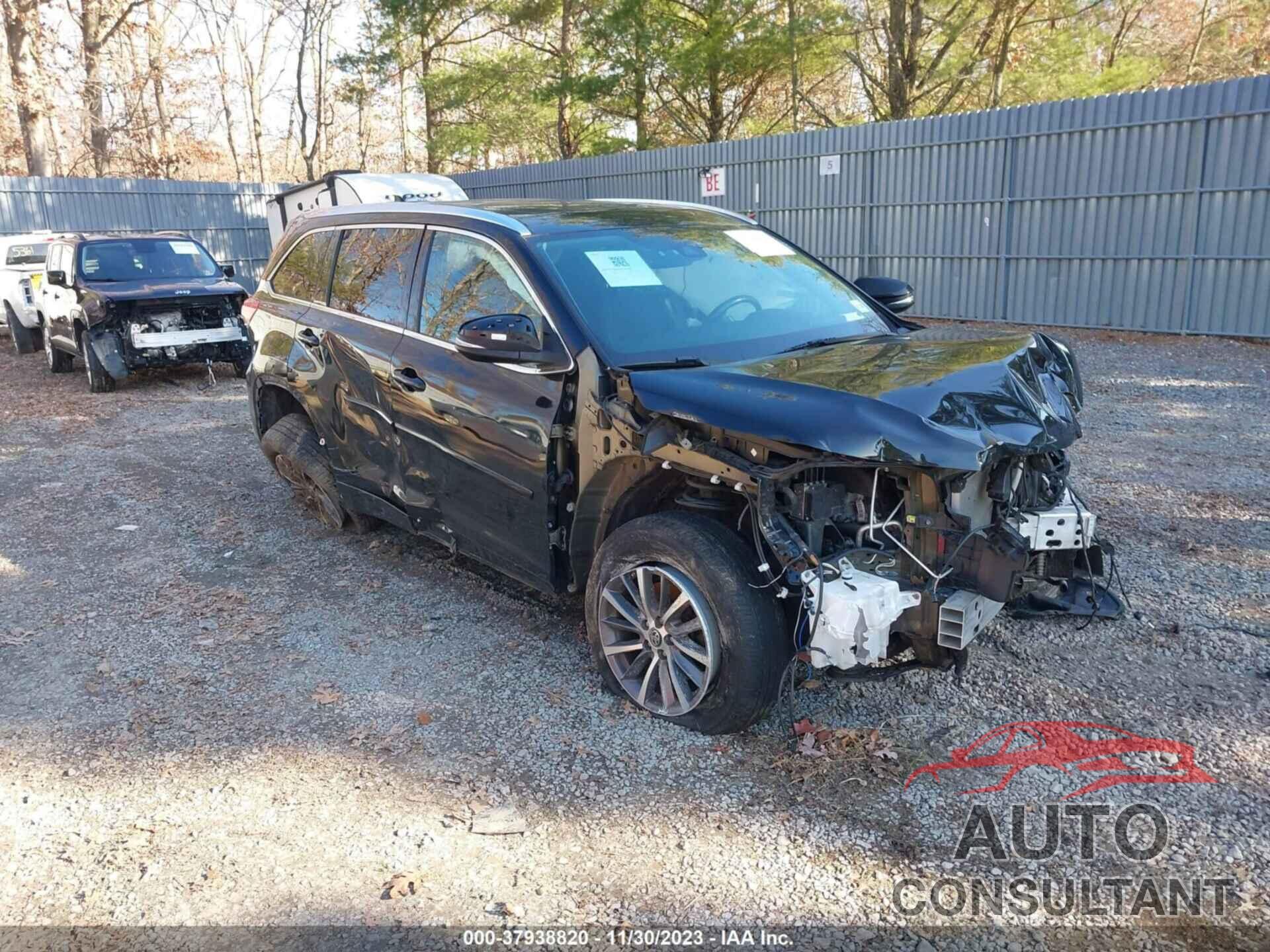 TOYOTA HIGHLANDER 2019 - 5TDJZRFH1KS574957
