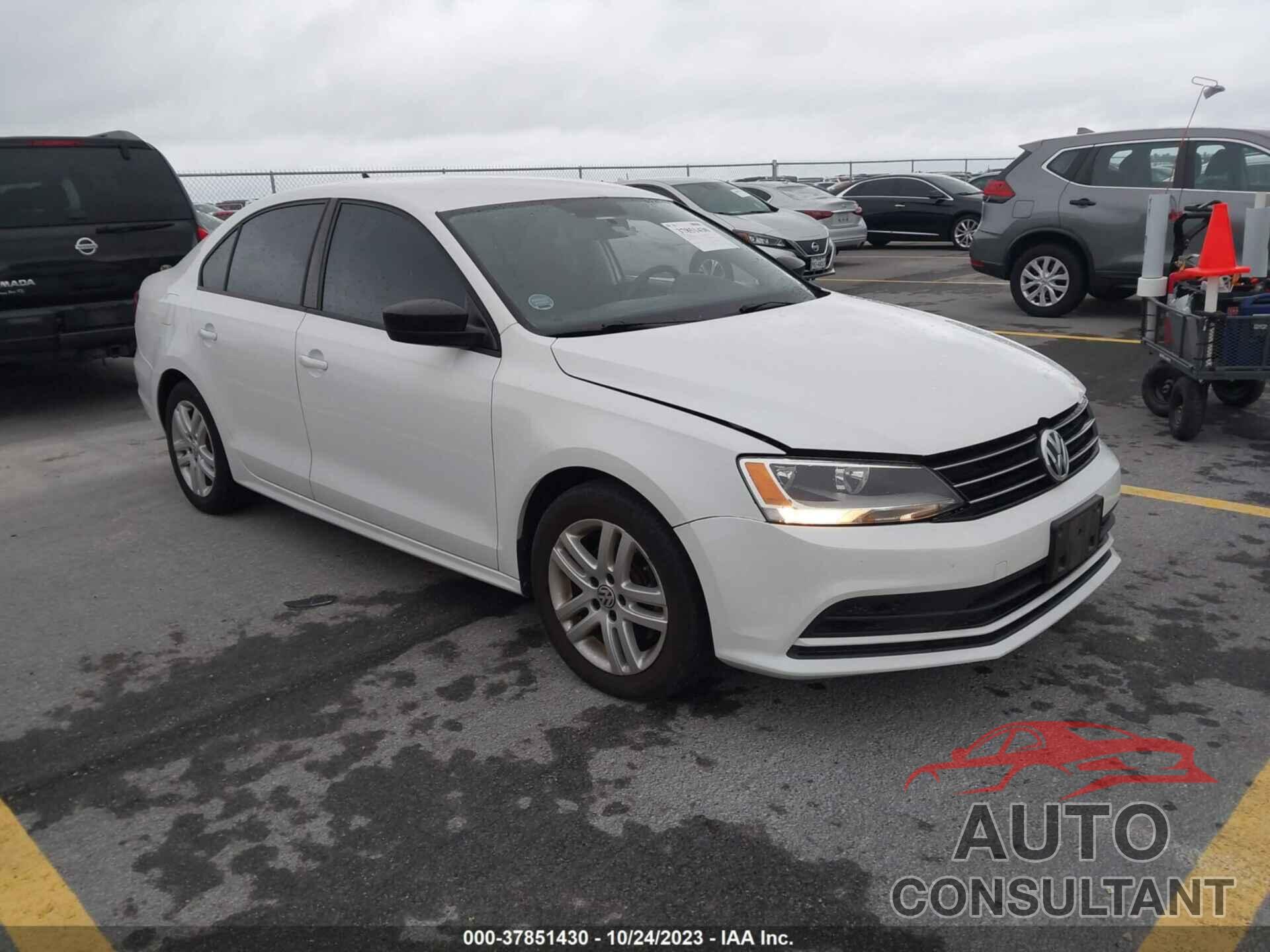 VOLKSWAGEN JETTA 2015 - 3VW2K7AJ2FM211819