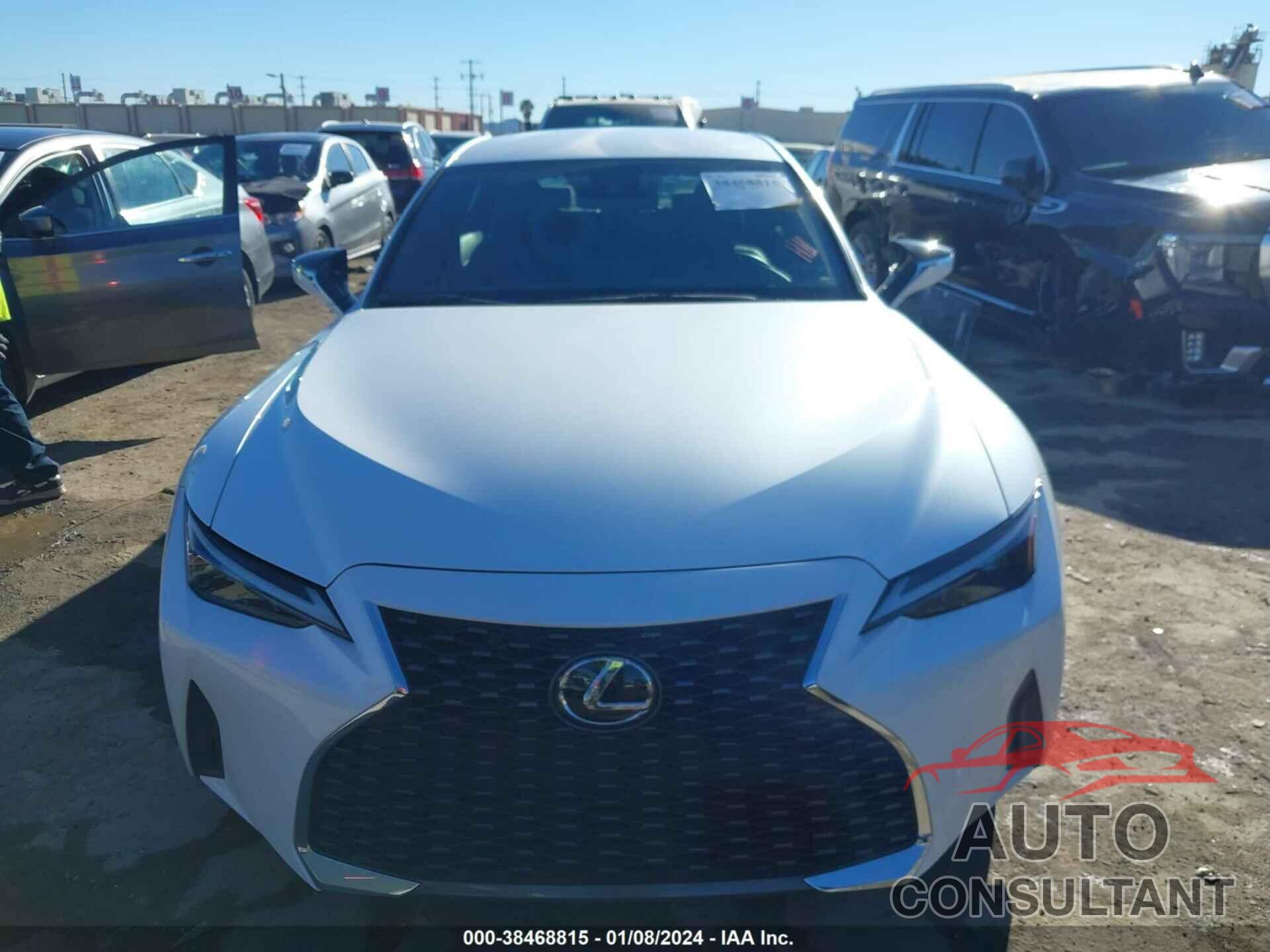 LEXUS IS 300 2022 - JTHAA1D20N5121977