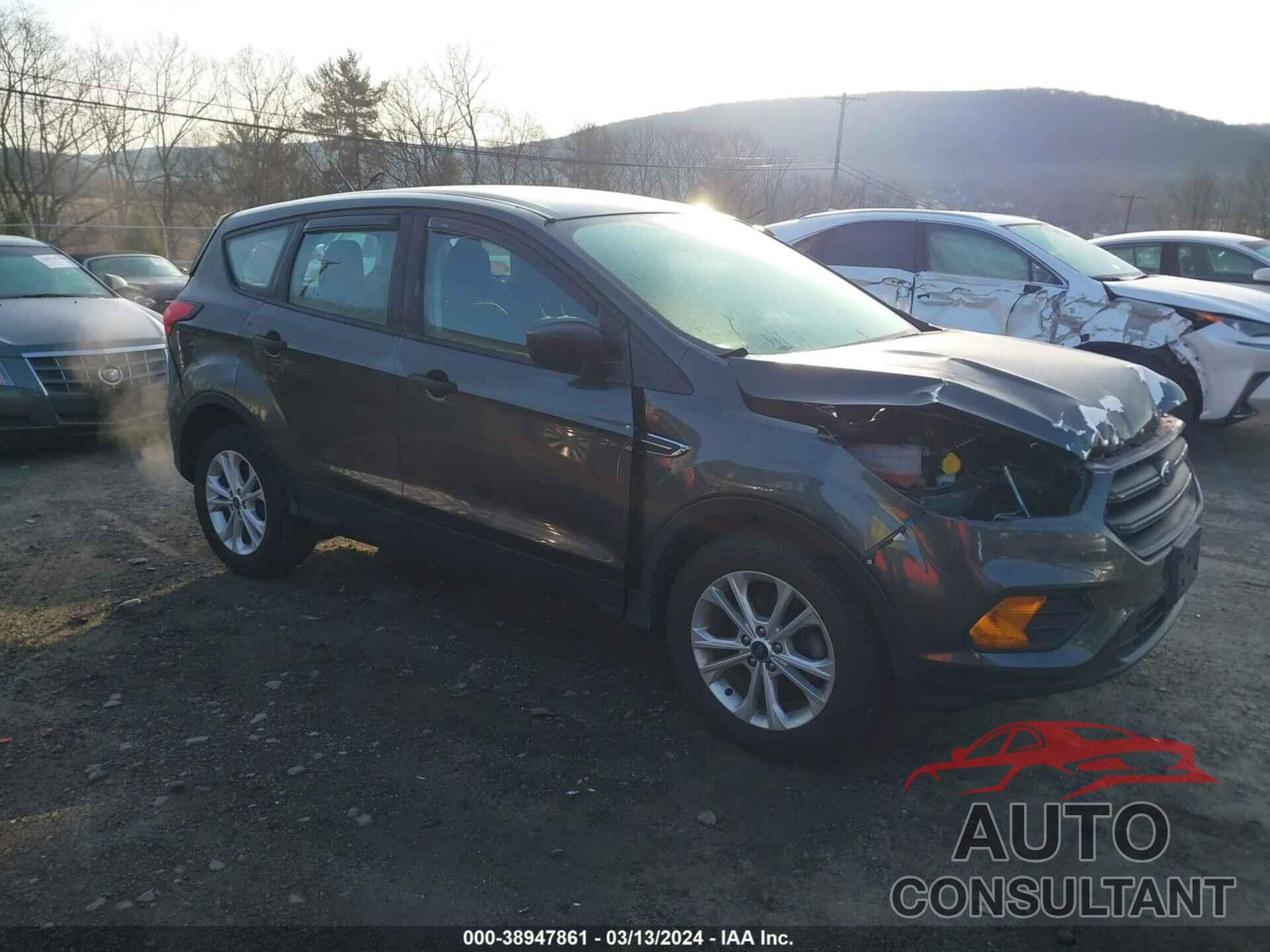 FORD ESCAPE 2019 - 1FMCU0F71KUA73309
