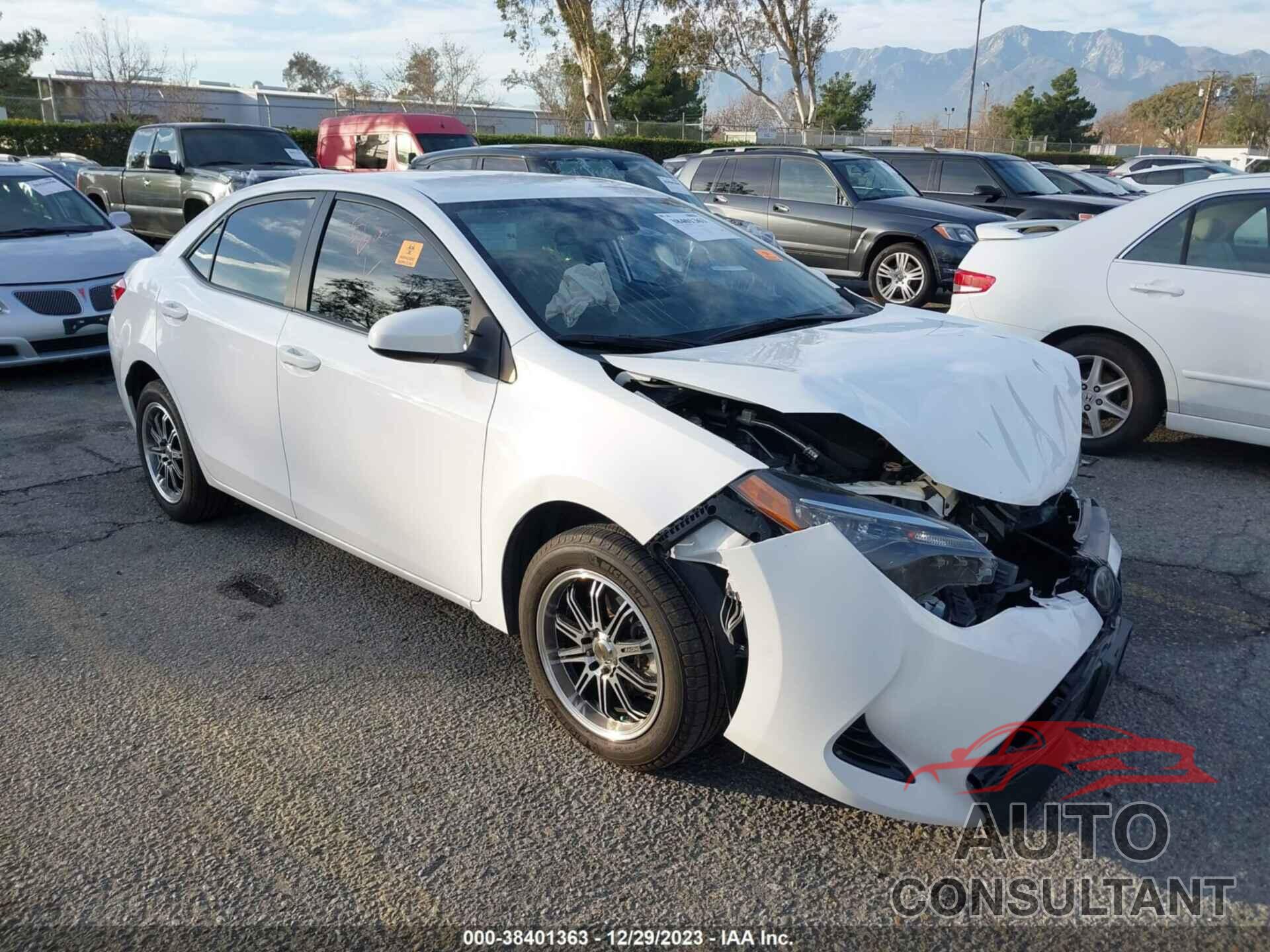 TOYOTA COROLLA 2018 - 2T1BURHE1JC113335