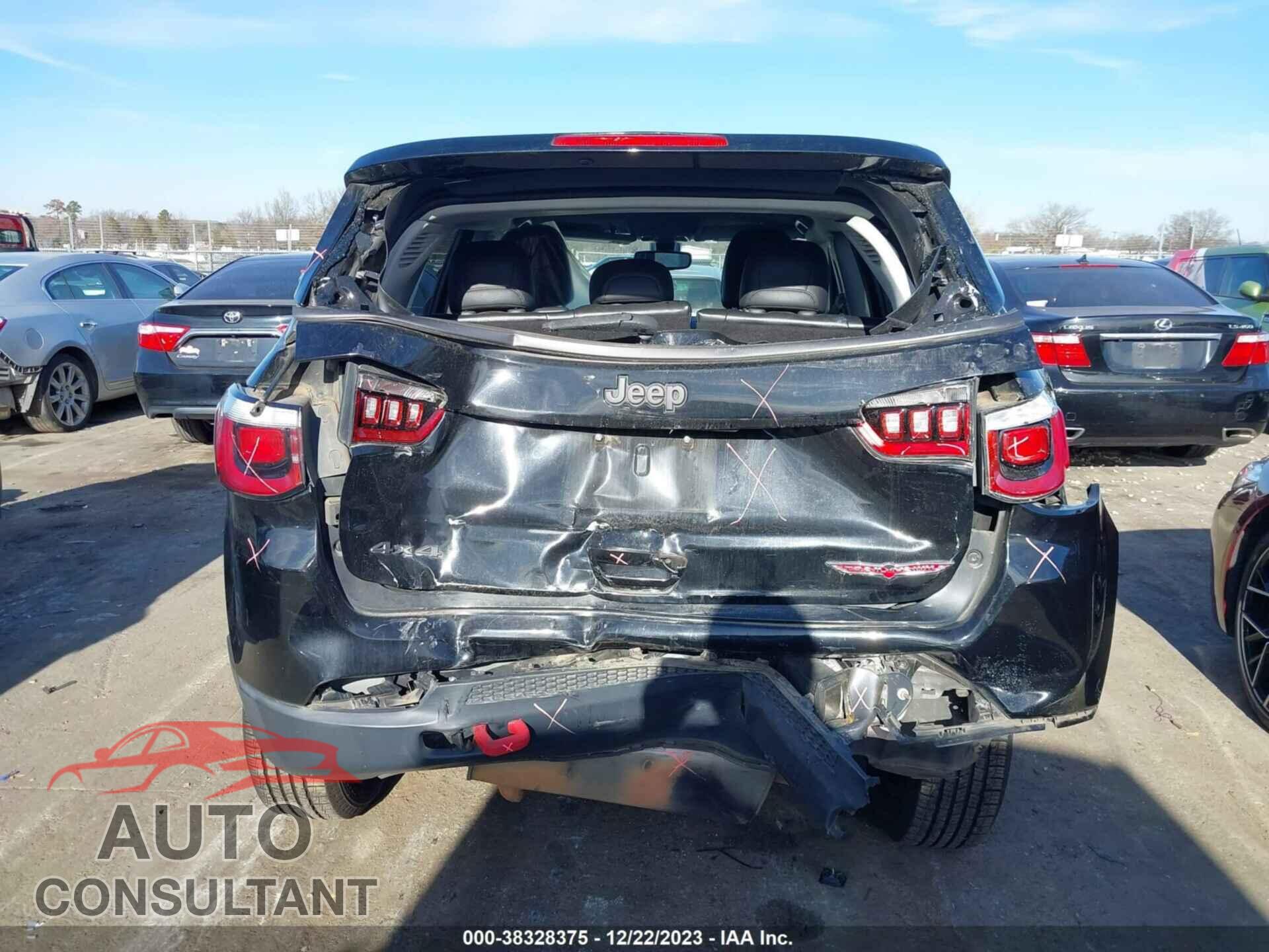 JEEP COMPASS 2019 - 3C4NJDDB9KT618204