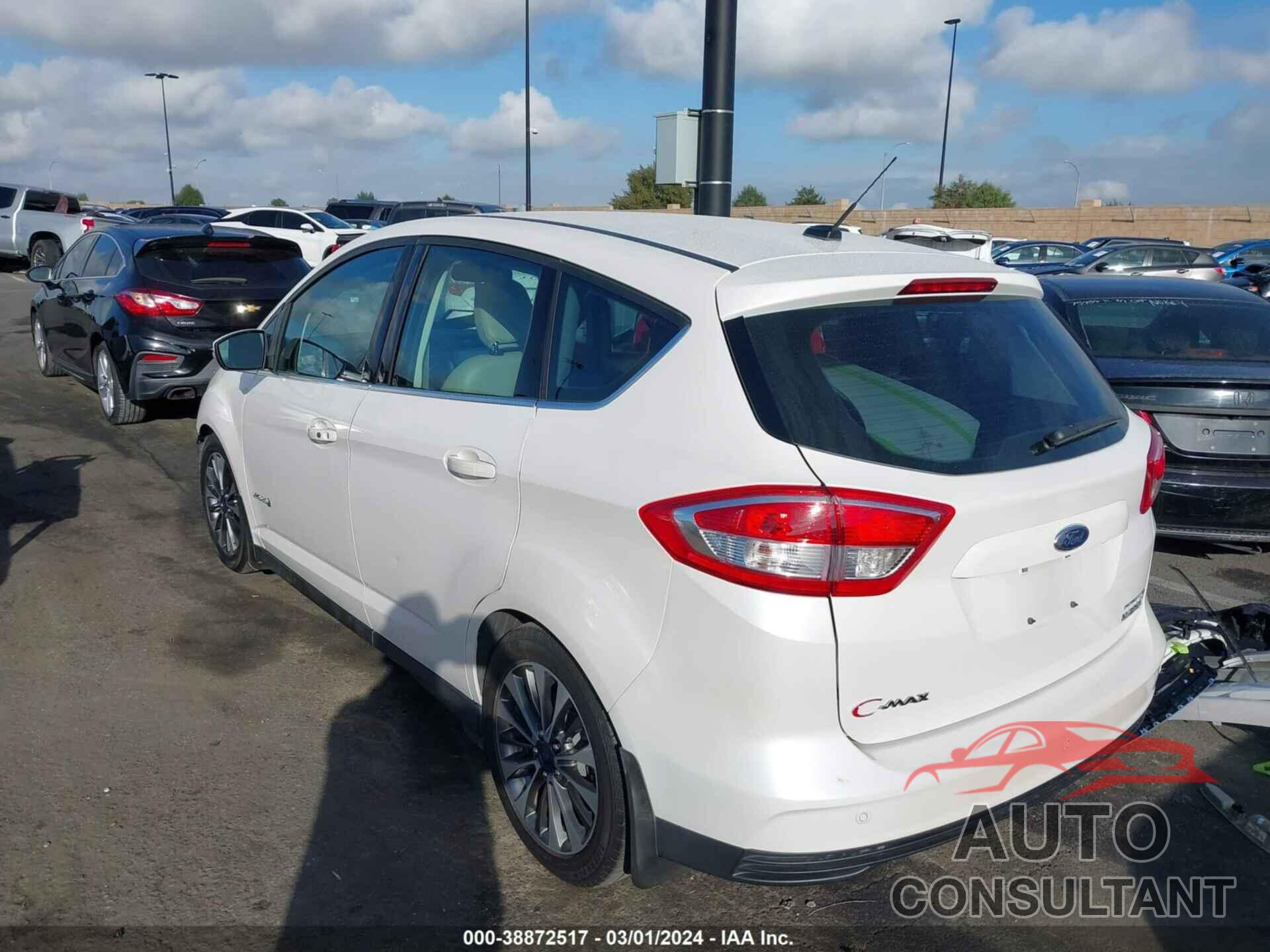 FORD C-MAX HYBRID 2018 - 1FADP5DU9JL100756