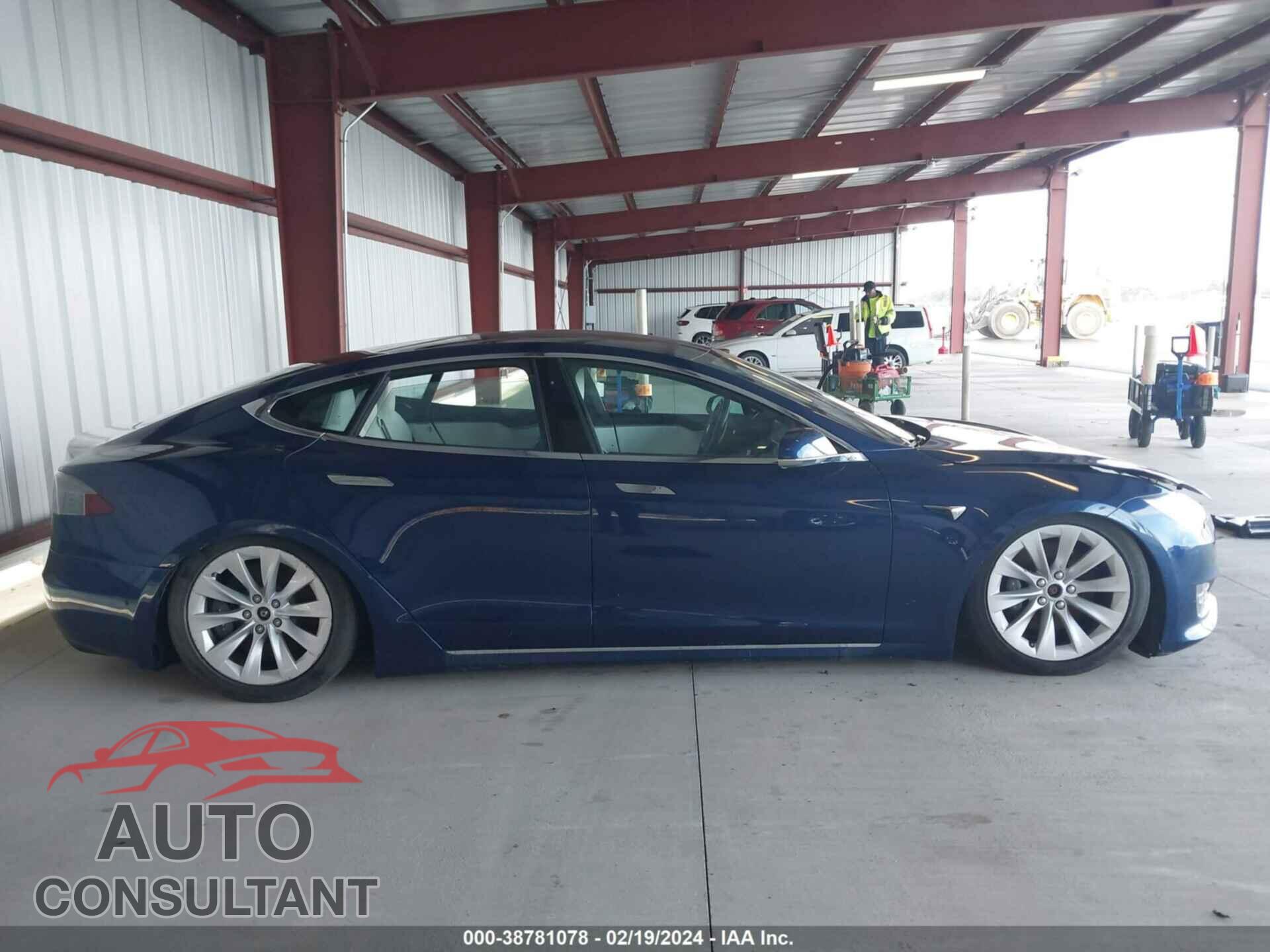 TESLA MODEL S 2017 - 5YJSA1E23HF199693
