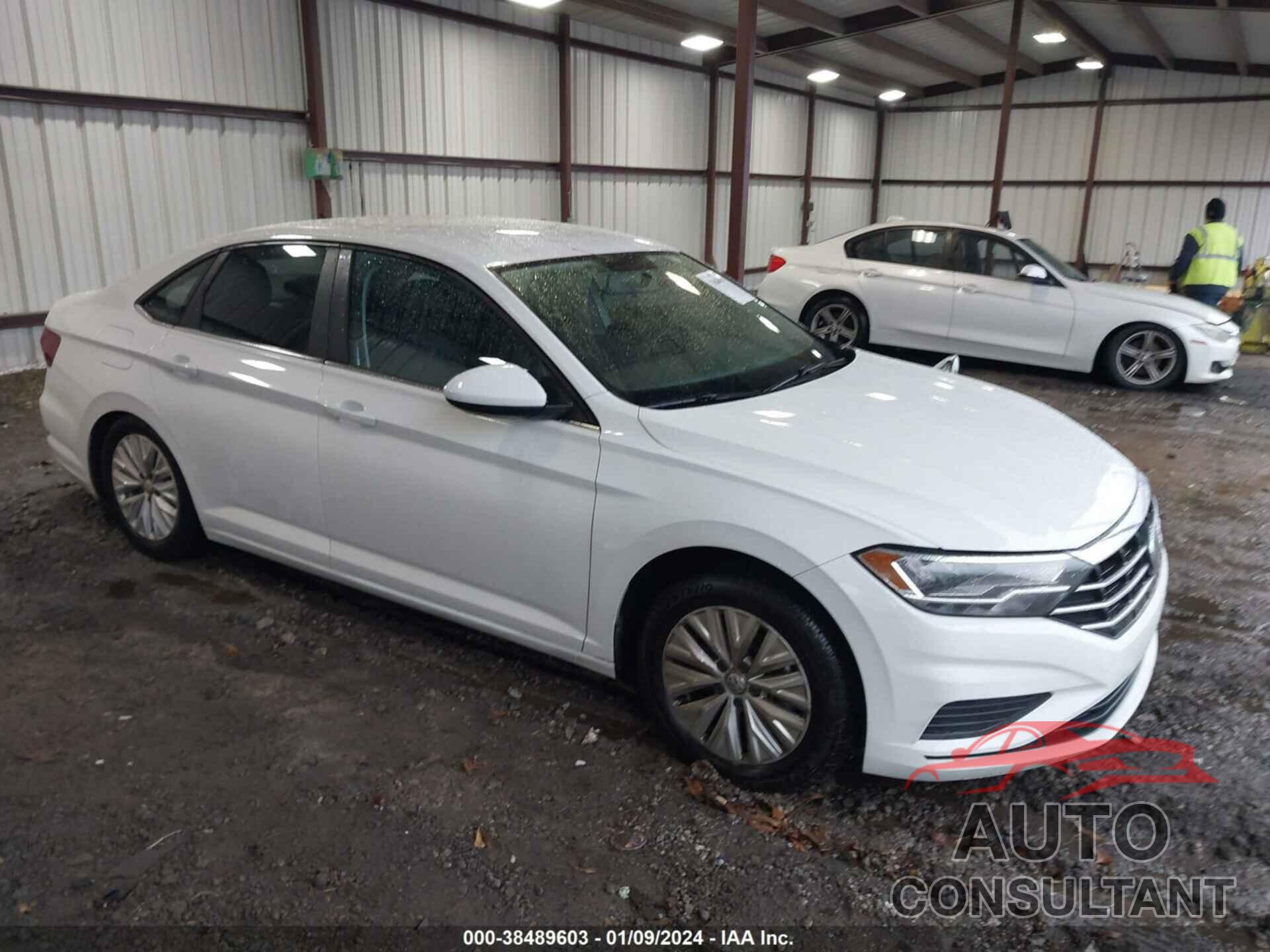 VOLKSWAGEN JETTA 2019 - 3VWC57BU4KM233013