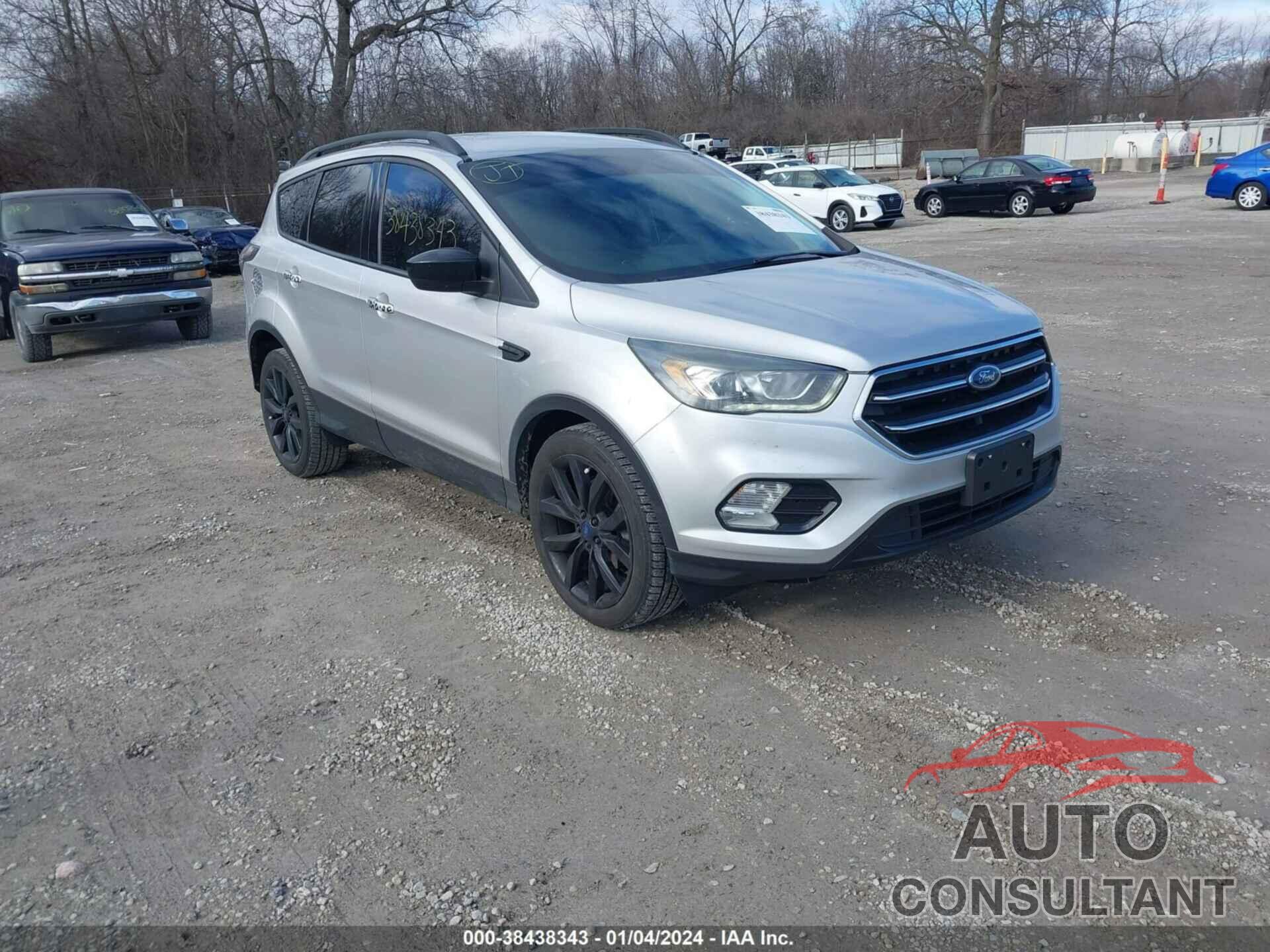 FORD ESCAPE 2017 - 1FMCU0GD9HUA11959
