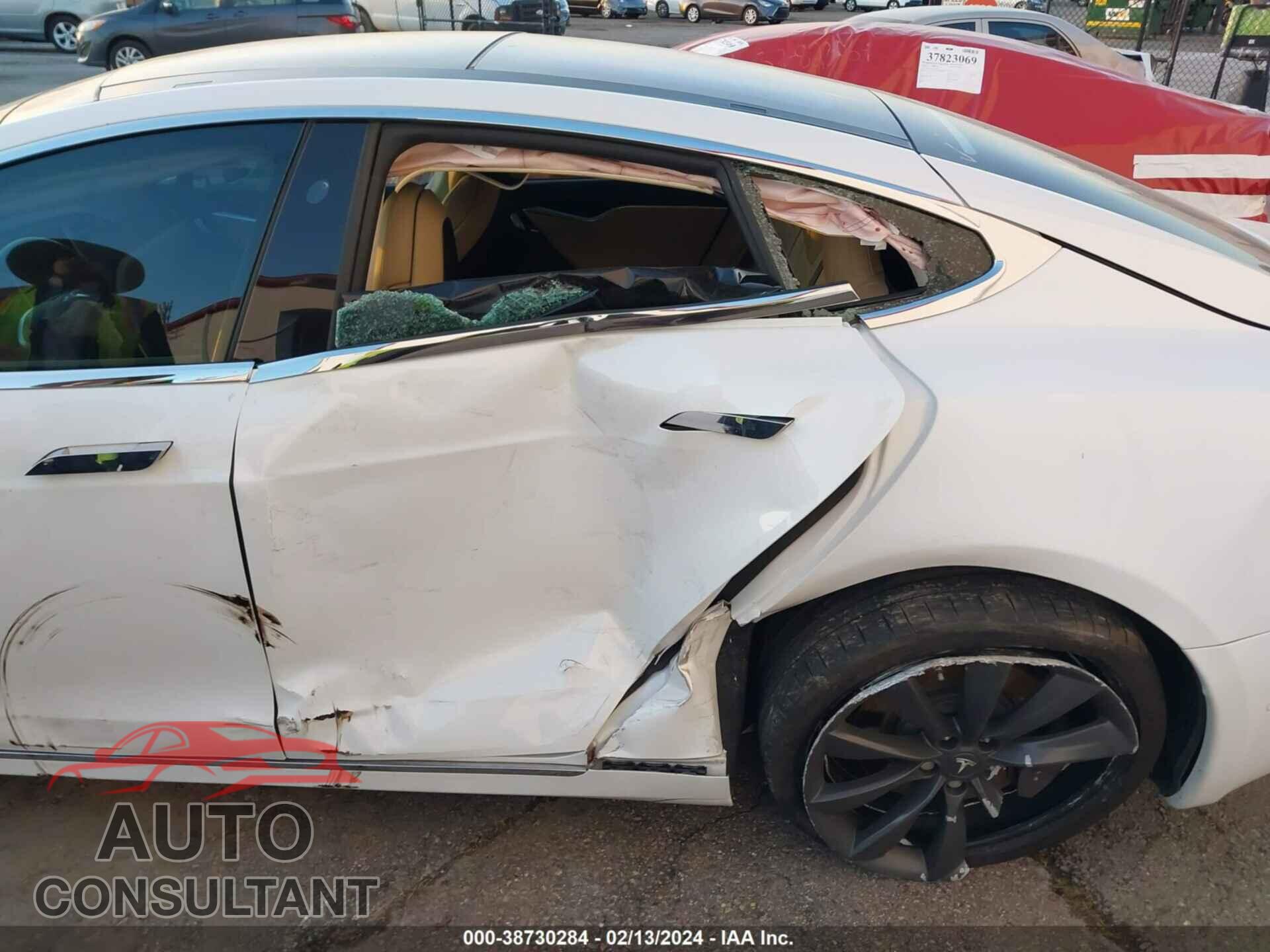 TESLA MODEL S 2017 - 5YJSA1E10HF204985