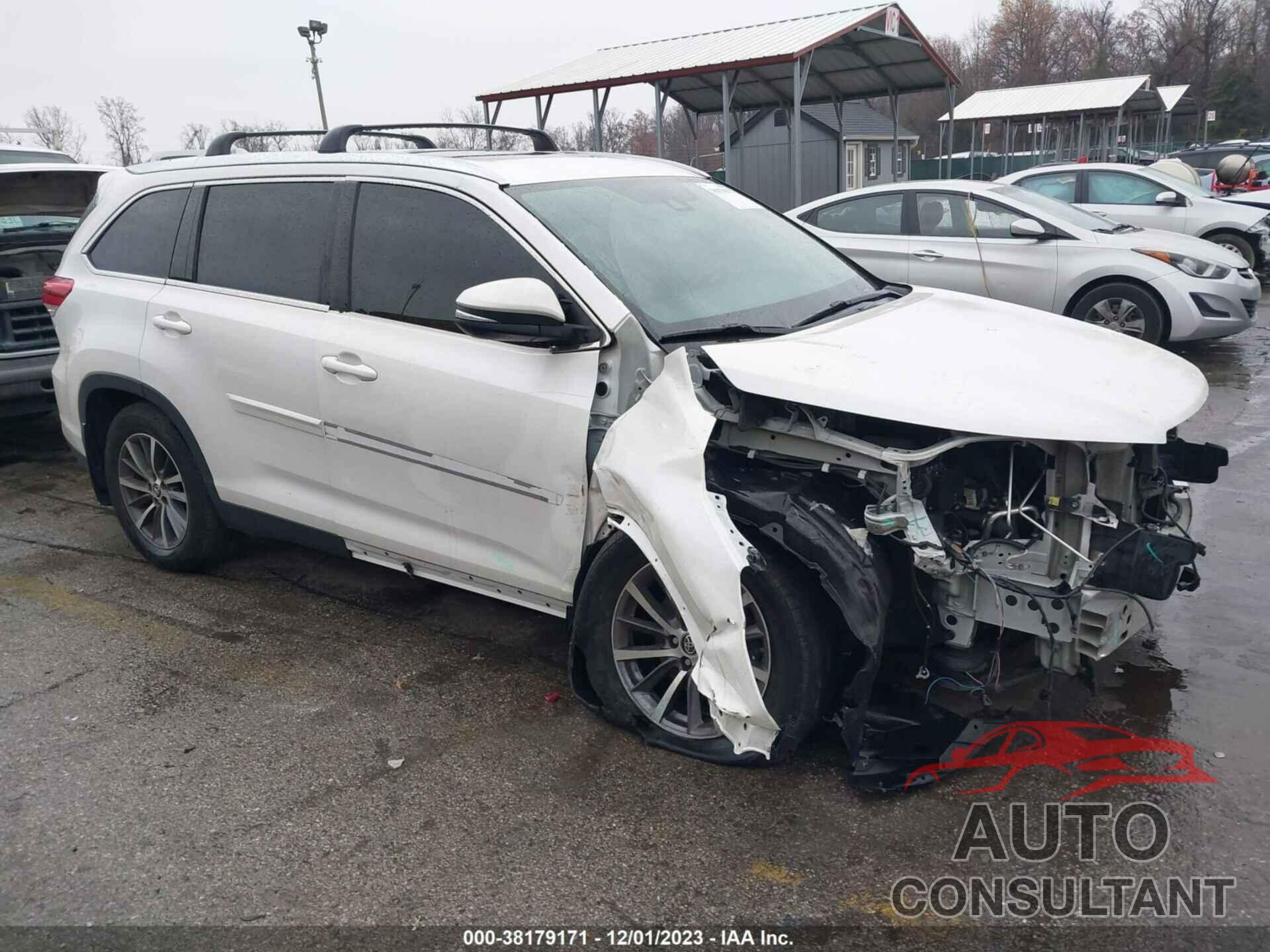 TOYOTA HIGHLANDER 2019 - 5TDJZRFH3KS578069