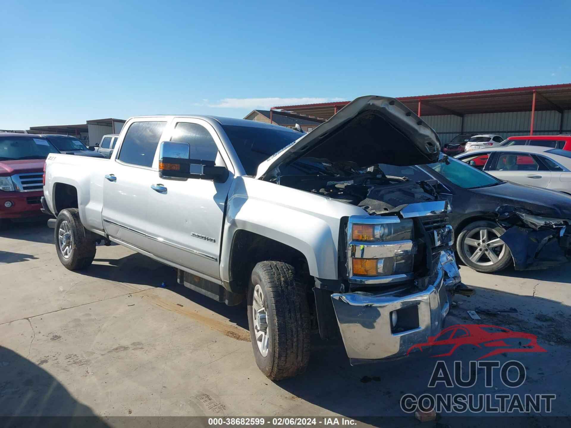 CHEVROLET SILVERADO 2016 - 1GC1KWE8XGF217420