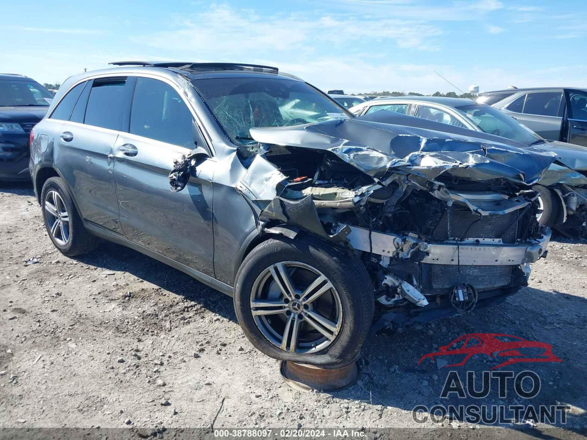 MERCEDES-BENZ GLC 2020 - WDC0G8EB4LF730686