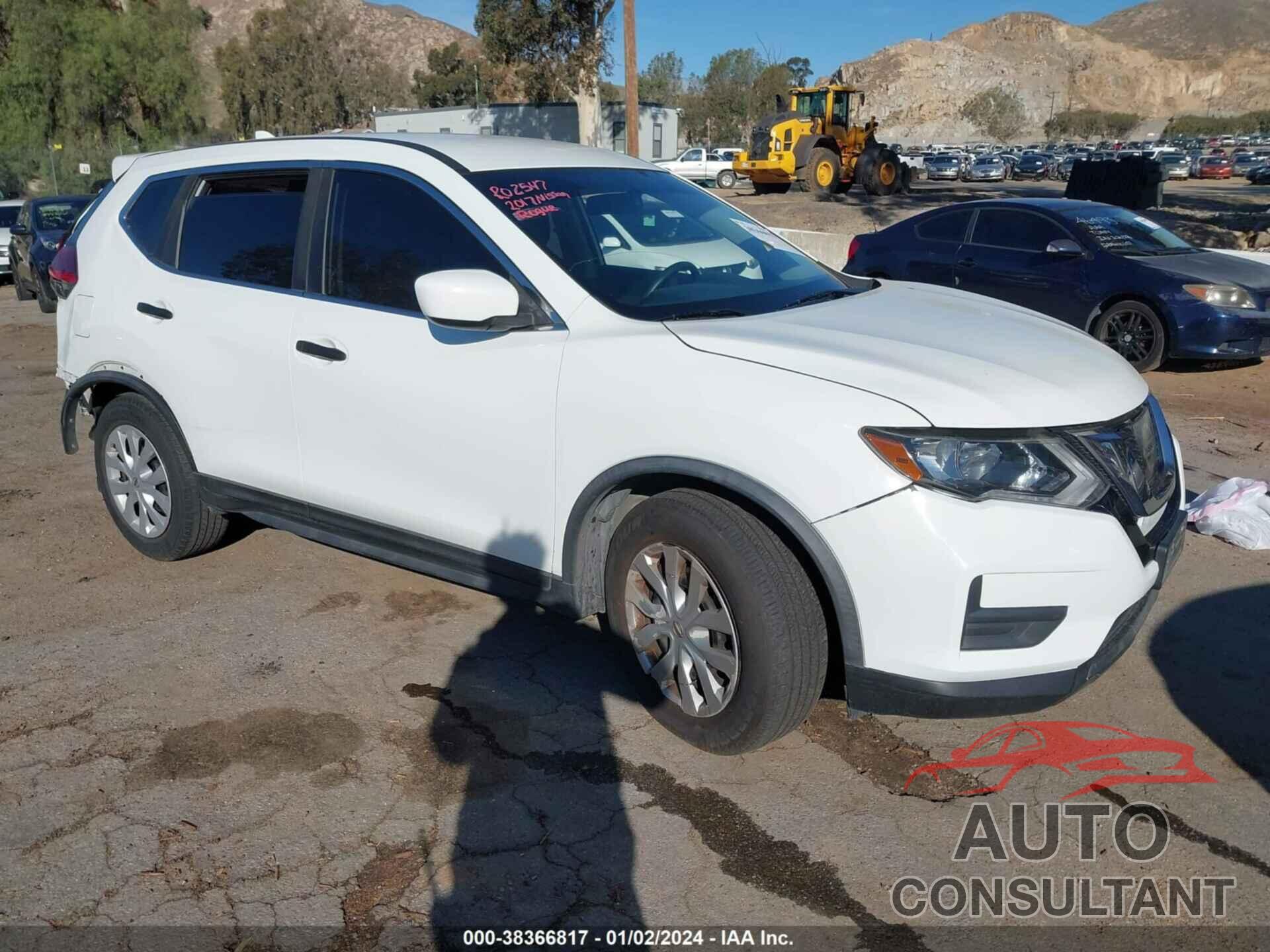 NISSAN ROGUE 2017 - KNMAT2MV2HP577158