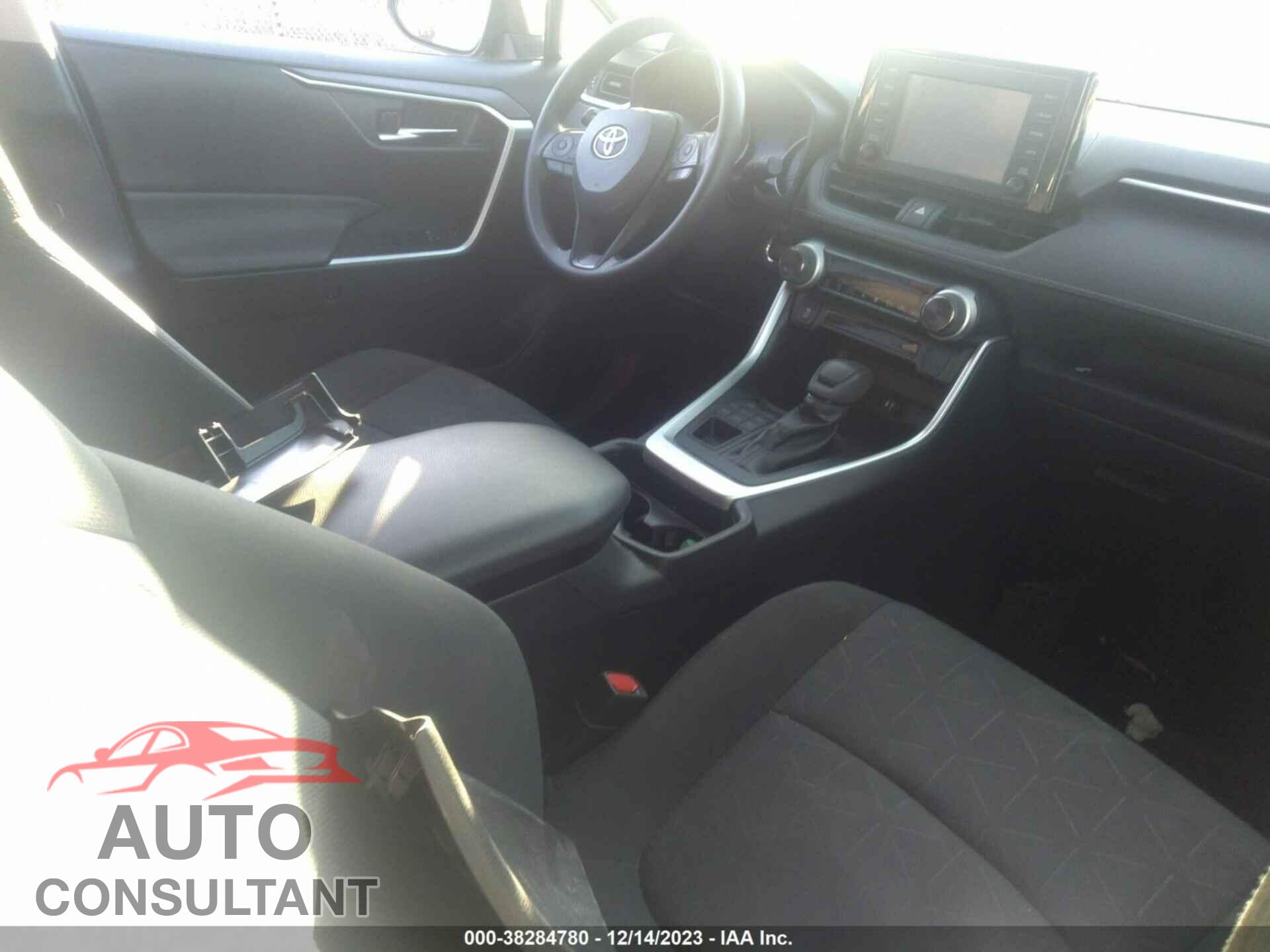 TOYOTA RAV4 2019 - JTMP1RFV7KD506939