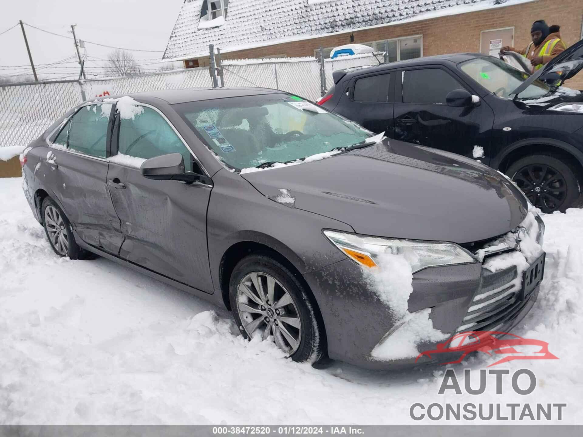 TOYOTA CAMRY 2016 - 4T4BF1FK5GR550840