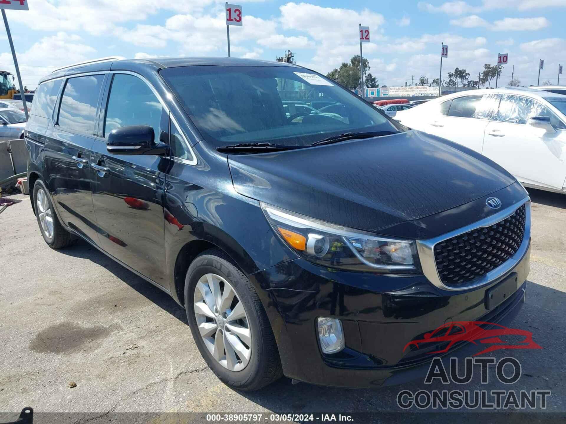 KIA SEDONA 2018 - KNDMC5C16J6389400