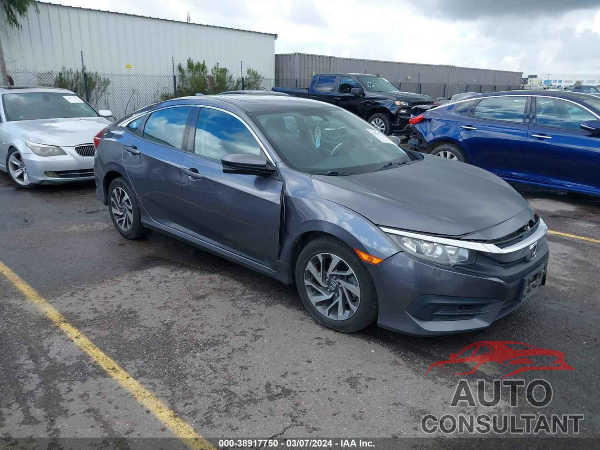 HONDA CIVIC 2018 - 2HGFC2F78JH517286