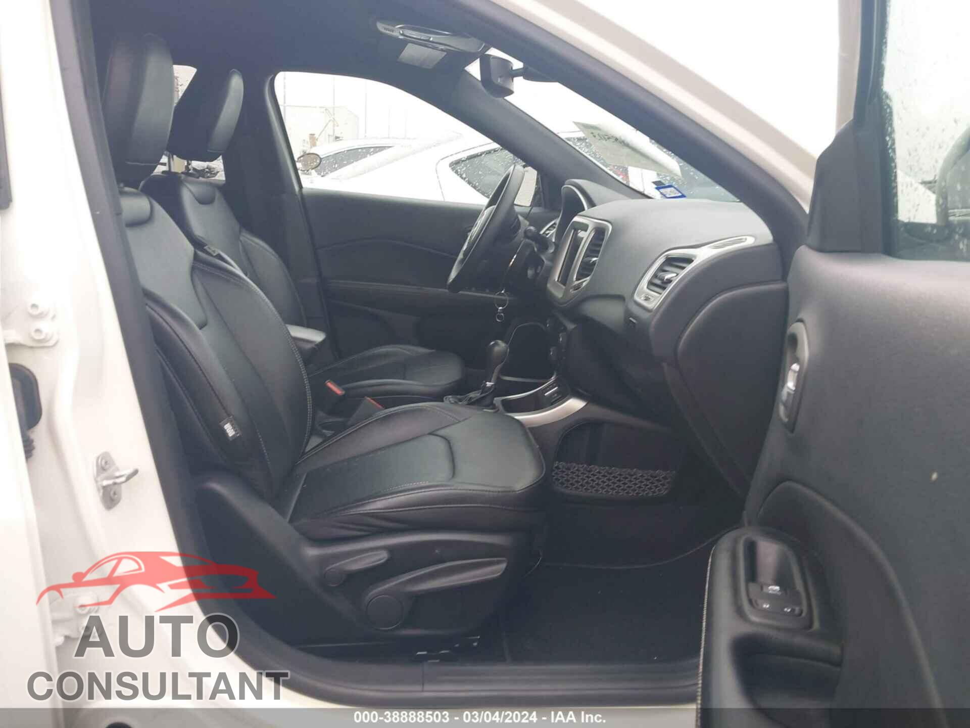 JEEP COMPASS 2021 - 3C4NJCEB9MT593607