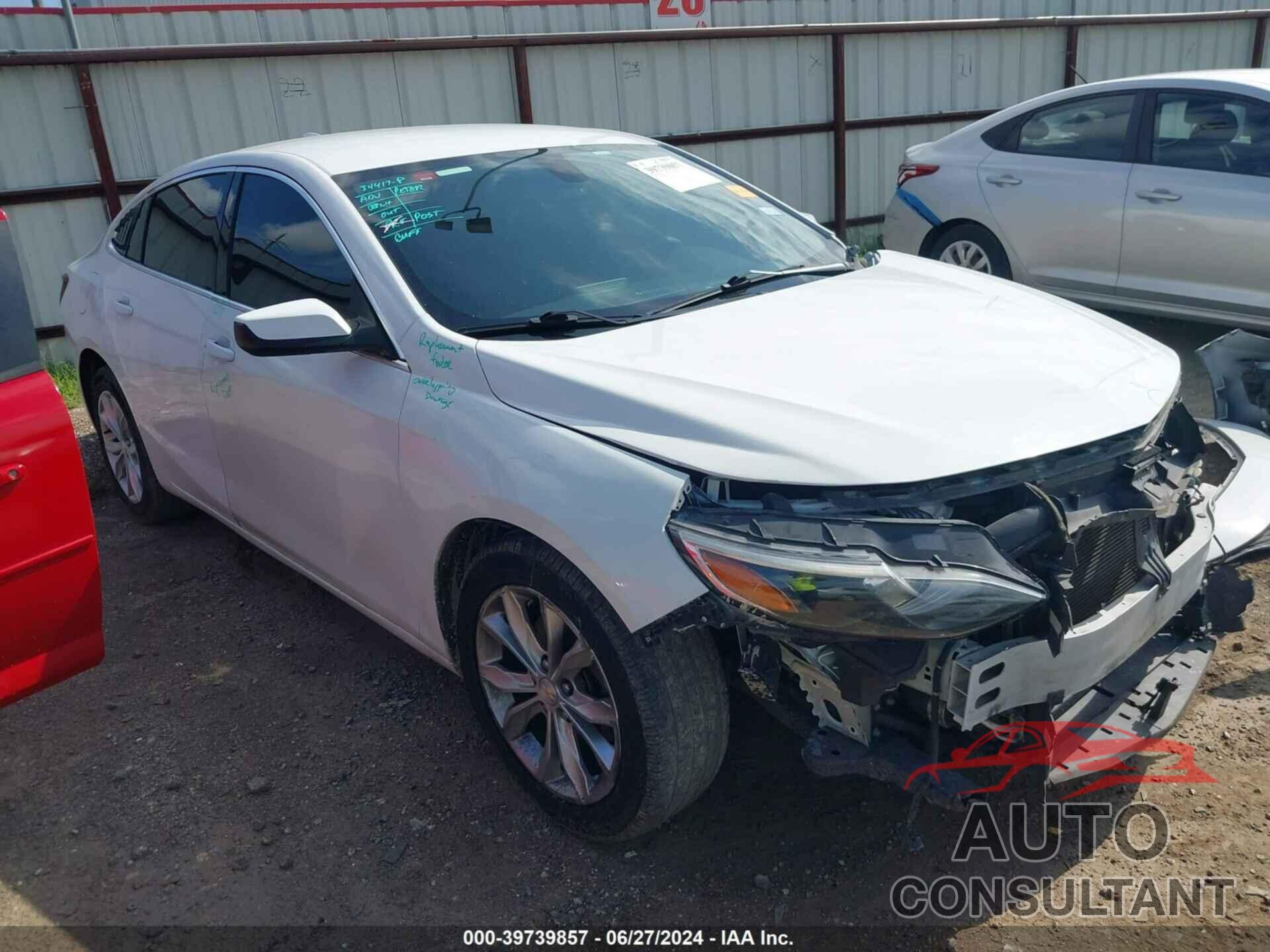 CHEVROLET MALIBU 2020 - 1G1ZD5ST5LF007293