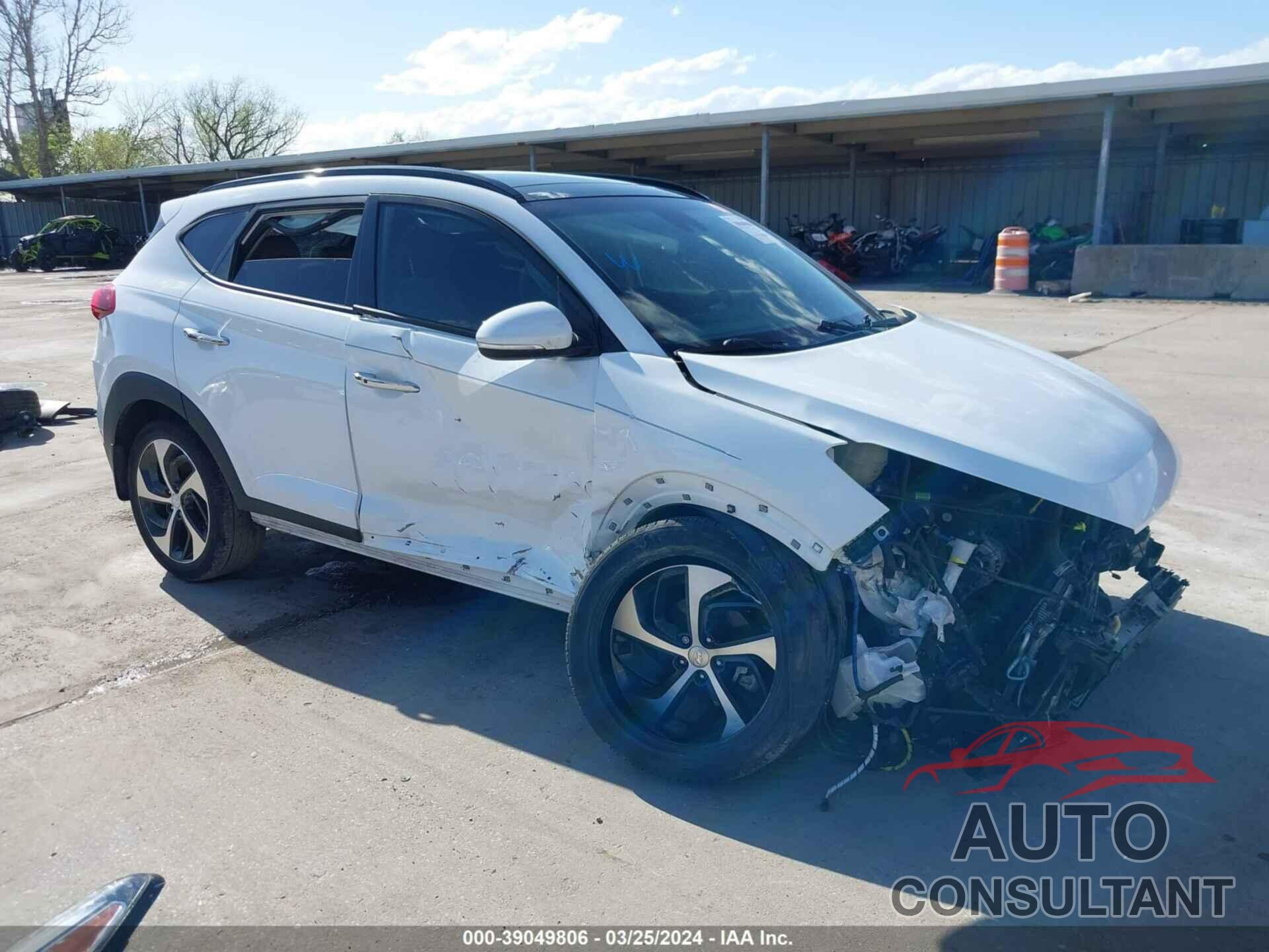 HYUNDAI TUCSON 2018 - KM8J33A23JU786900