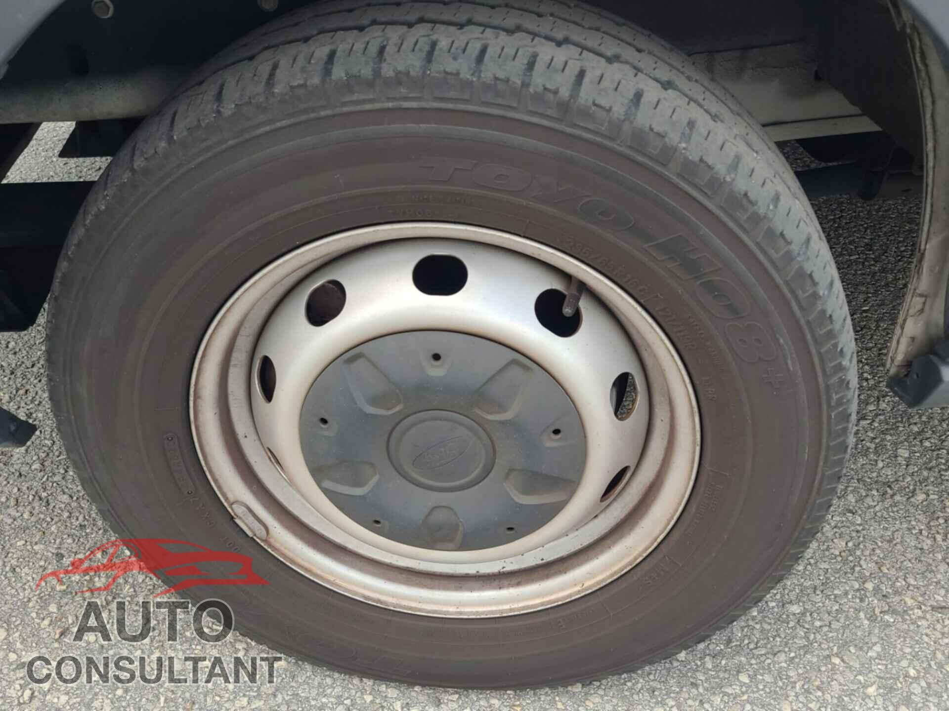 FORD TRANSIT 2017 - 1FTYR2CM7HKB00504