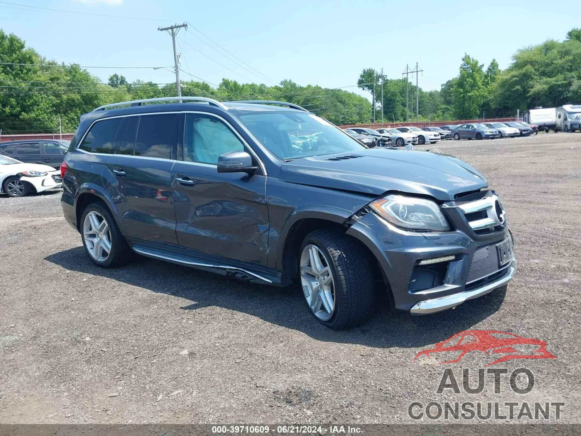 MERCEDES-BENZ GL 550 2016 - 4JGDF7DE0GA705648