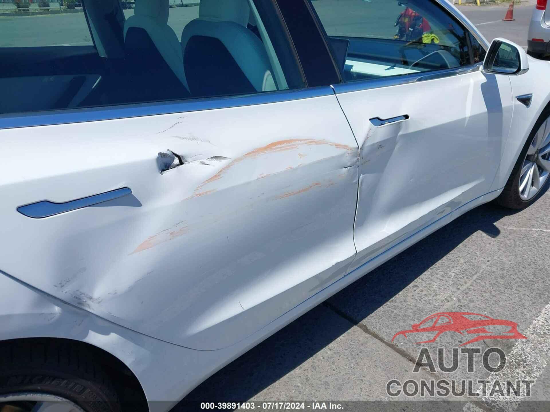TESLA MODEL 3 2019 - 5YJ3E1EAXKF302650