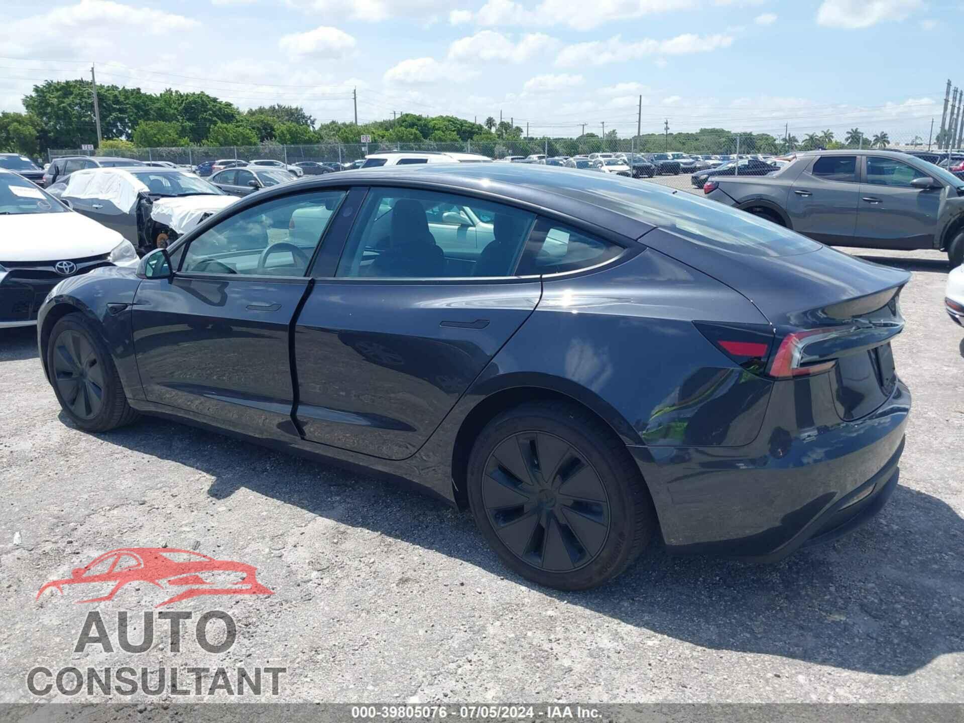 TESLA MODEL 3 2024 - 5YJ3E1EA9RF726413