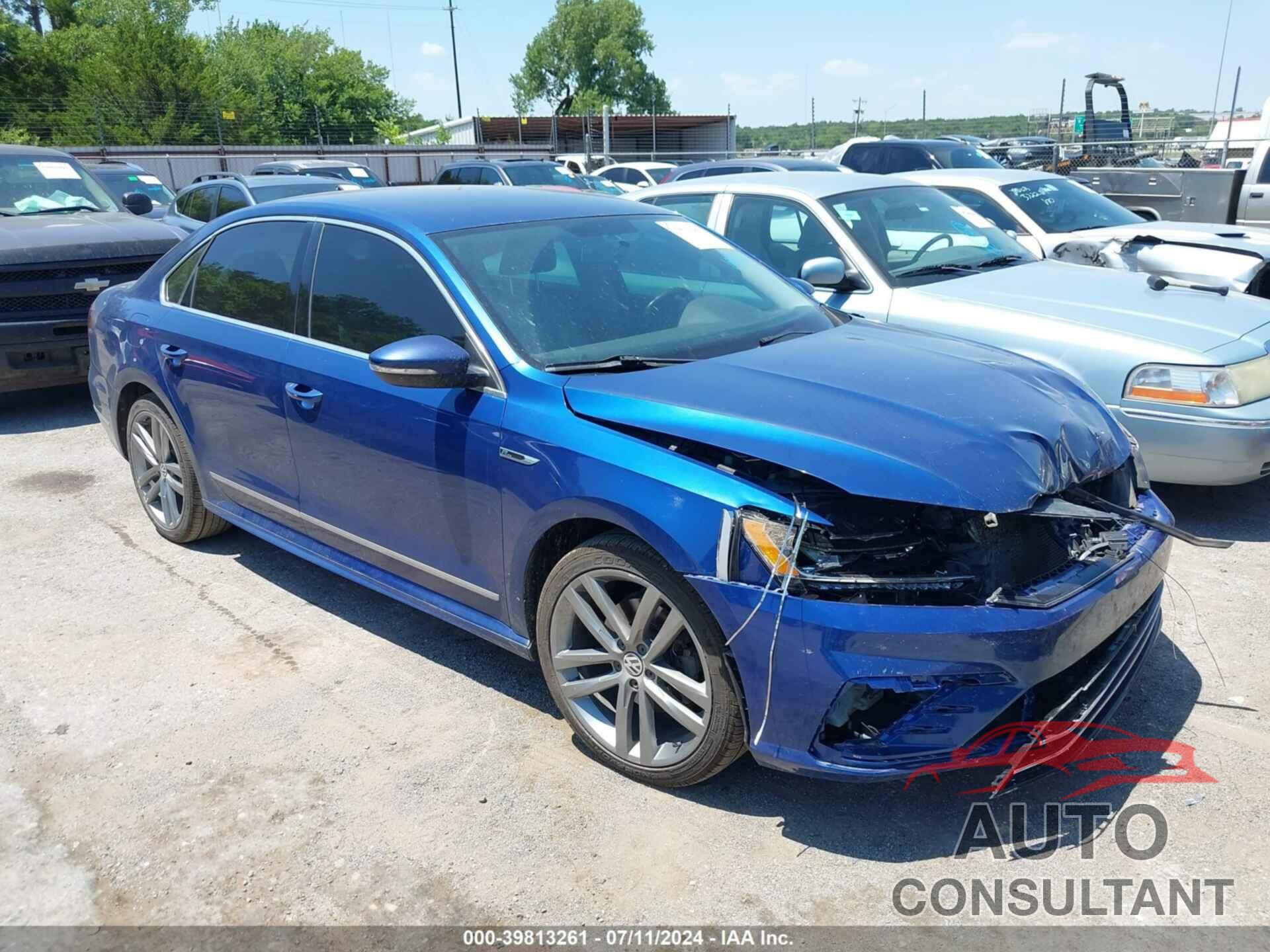 VOLKSWAGEN PASSAT 2017 - 1VWDT7A36HC013885