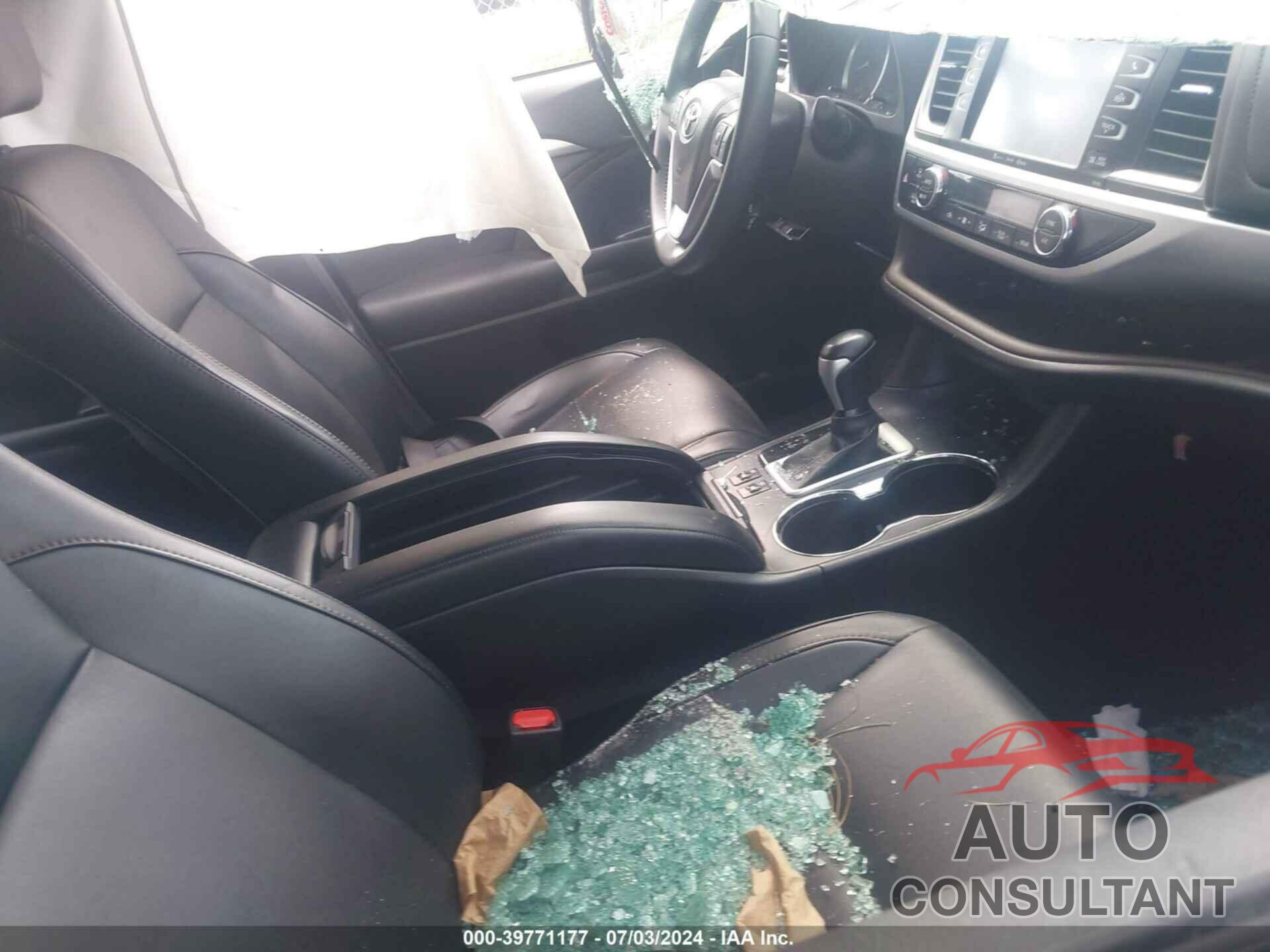 TOYOTA HIGHLANDER 2016 - 5TDJKRFH0GS331099