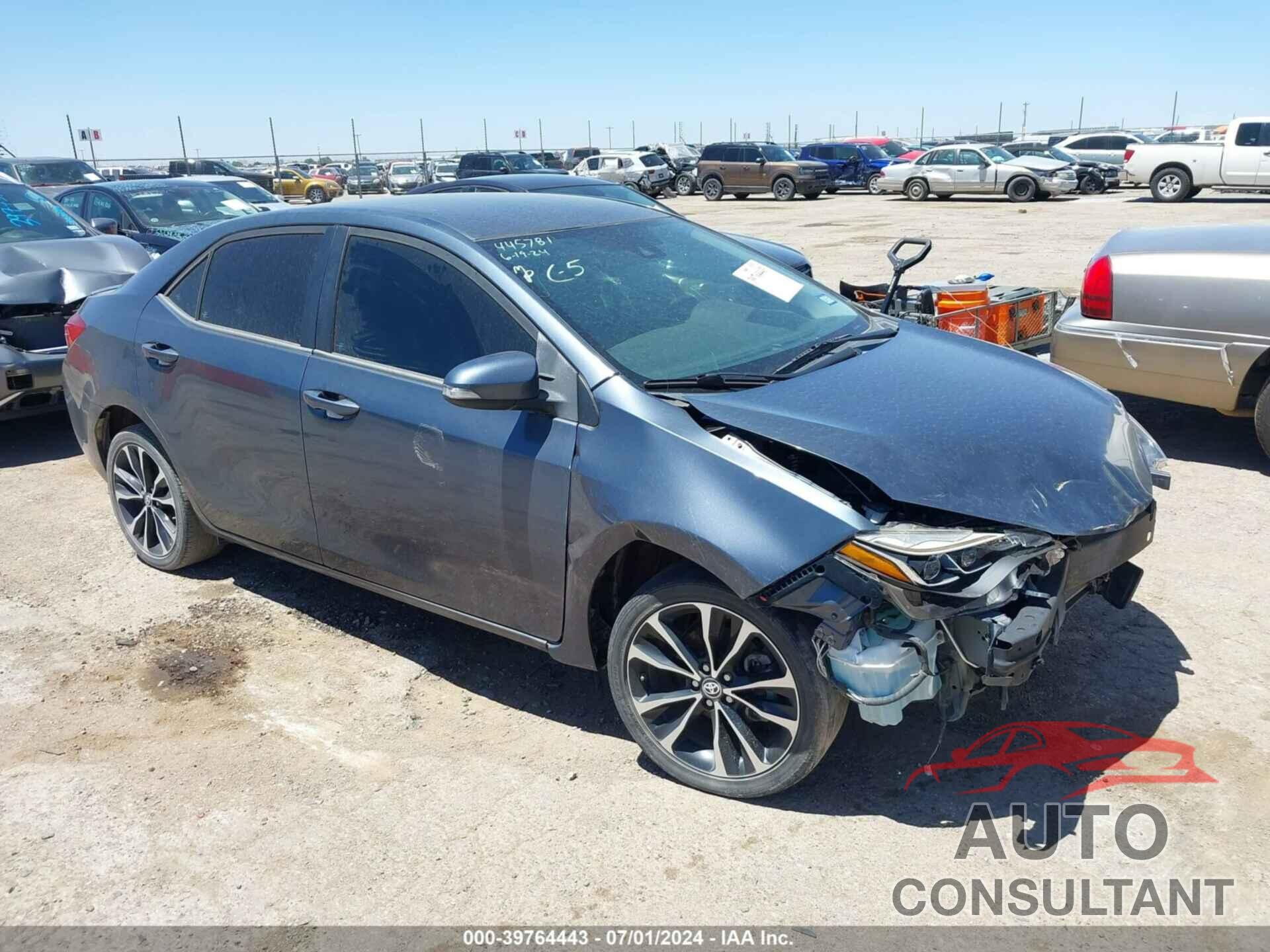 TOYOTA COROLLA 2018 - 5YFBURHE0JP839364