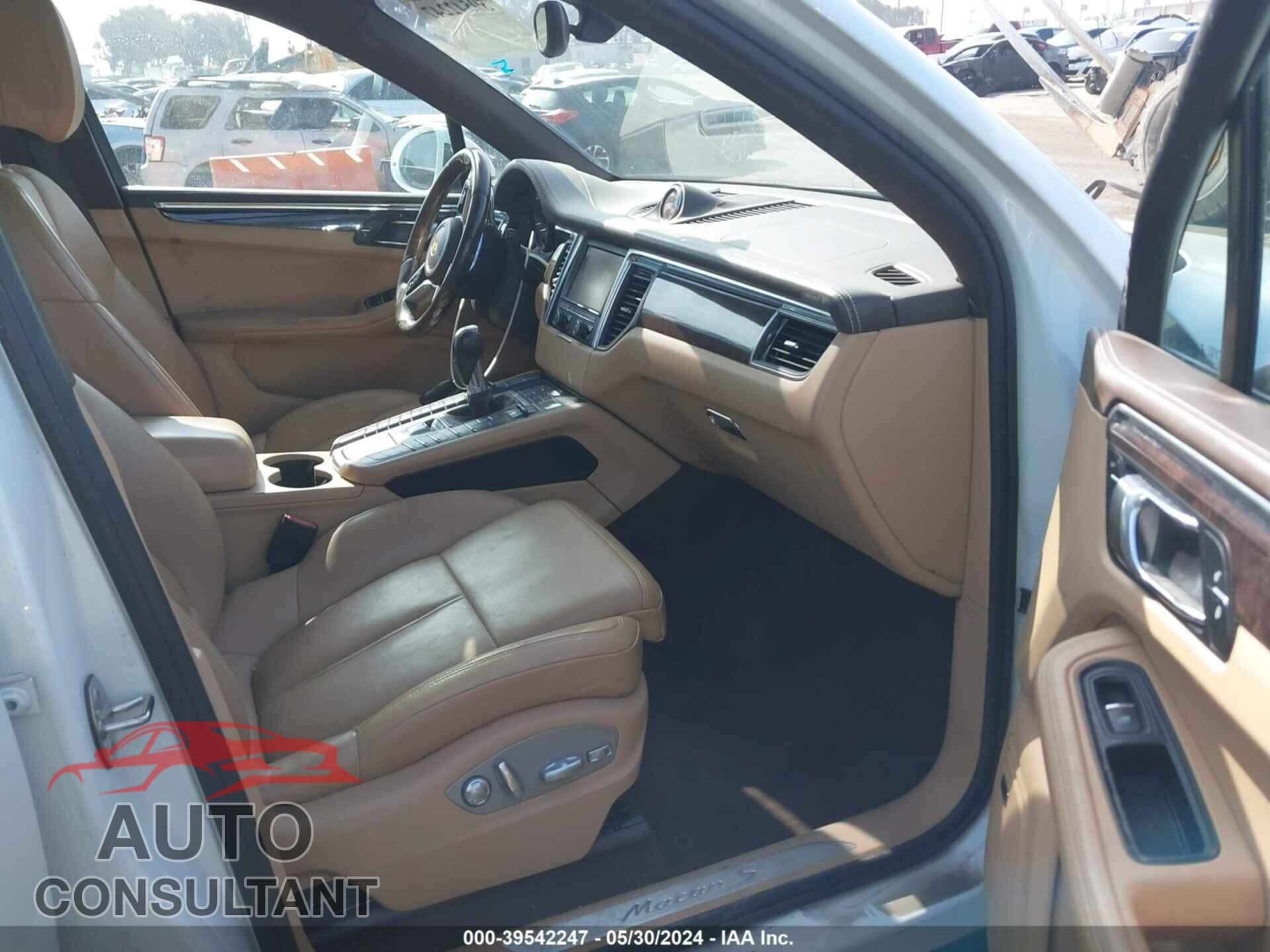PORSCHE MACAN 2016 - WP1AB2A59GLB44674