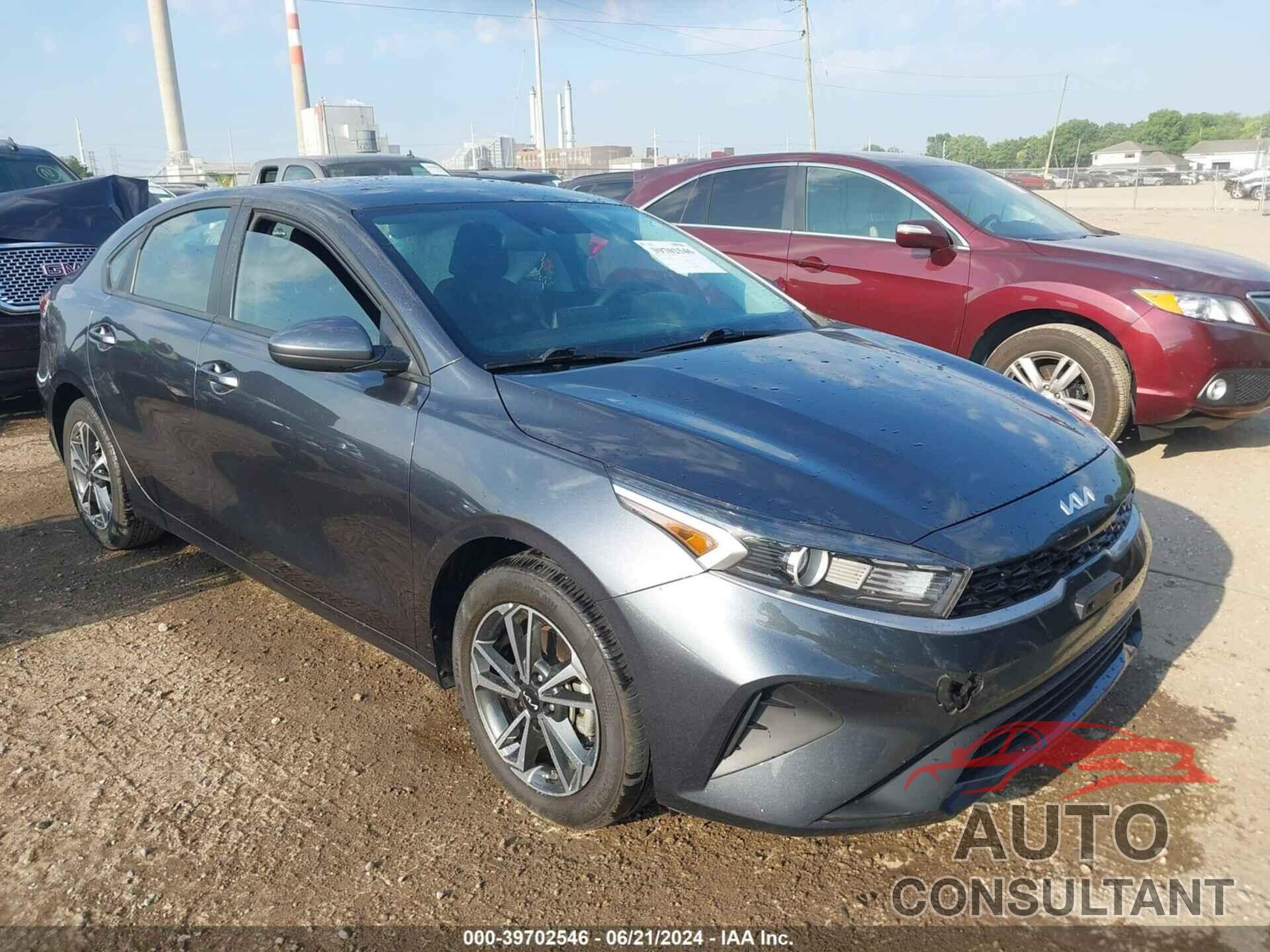KIA FORTE 2023 - 3KPF24AD3PE601093