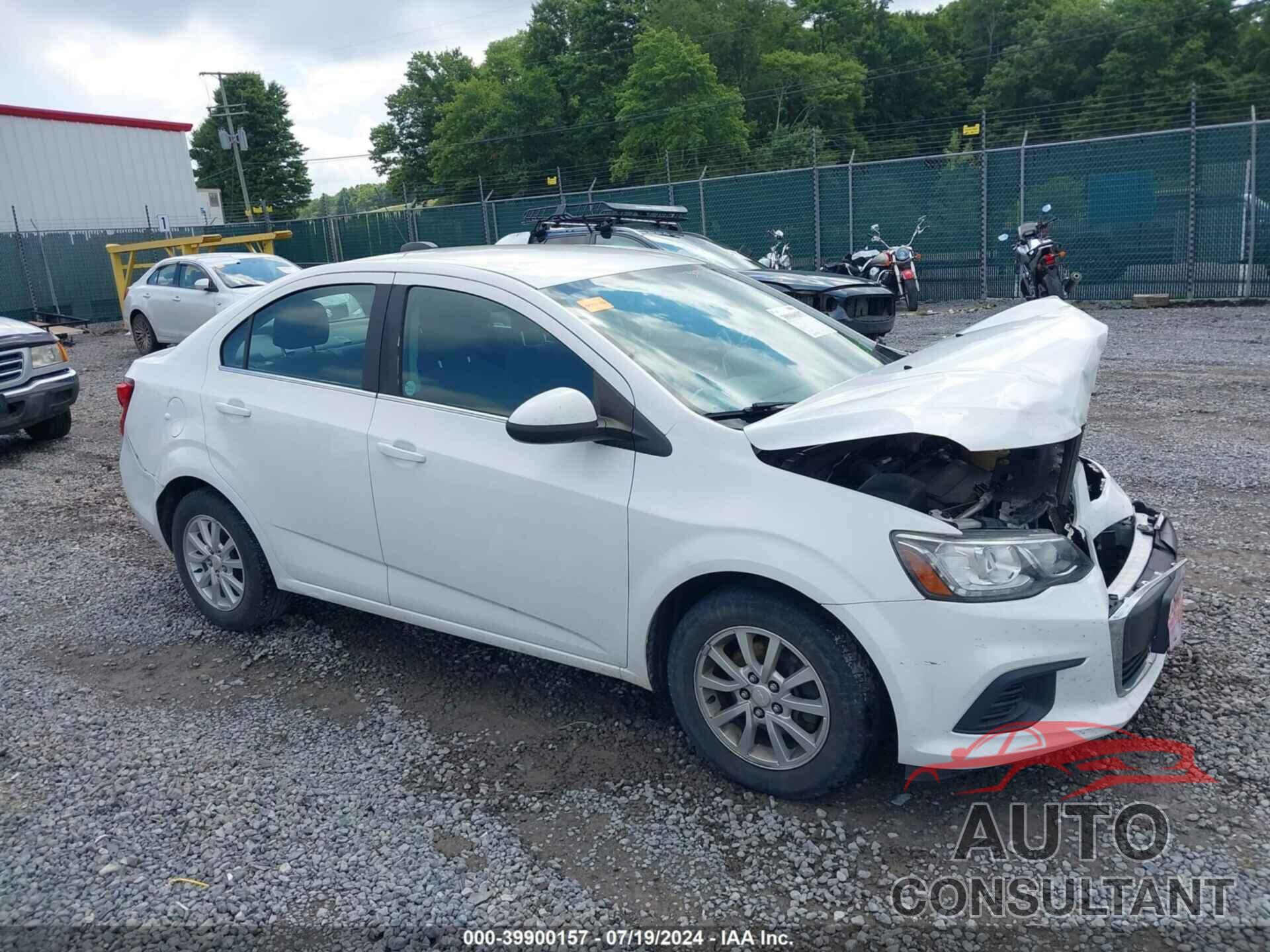 CHEVROLET SONIC 2017 - 1G1JD5SH9H4110275