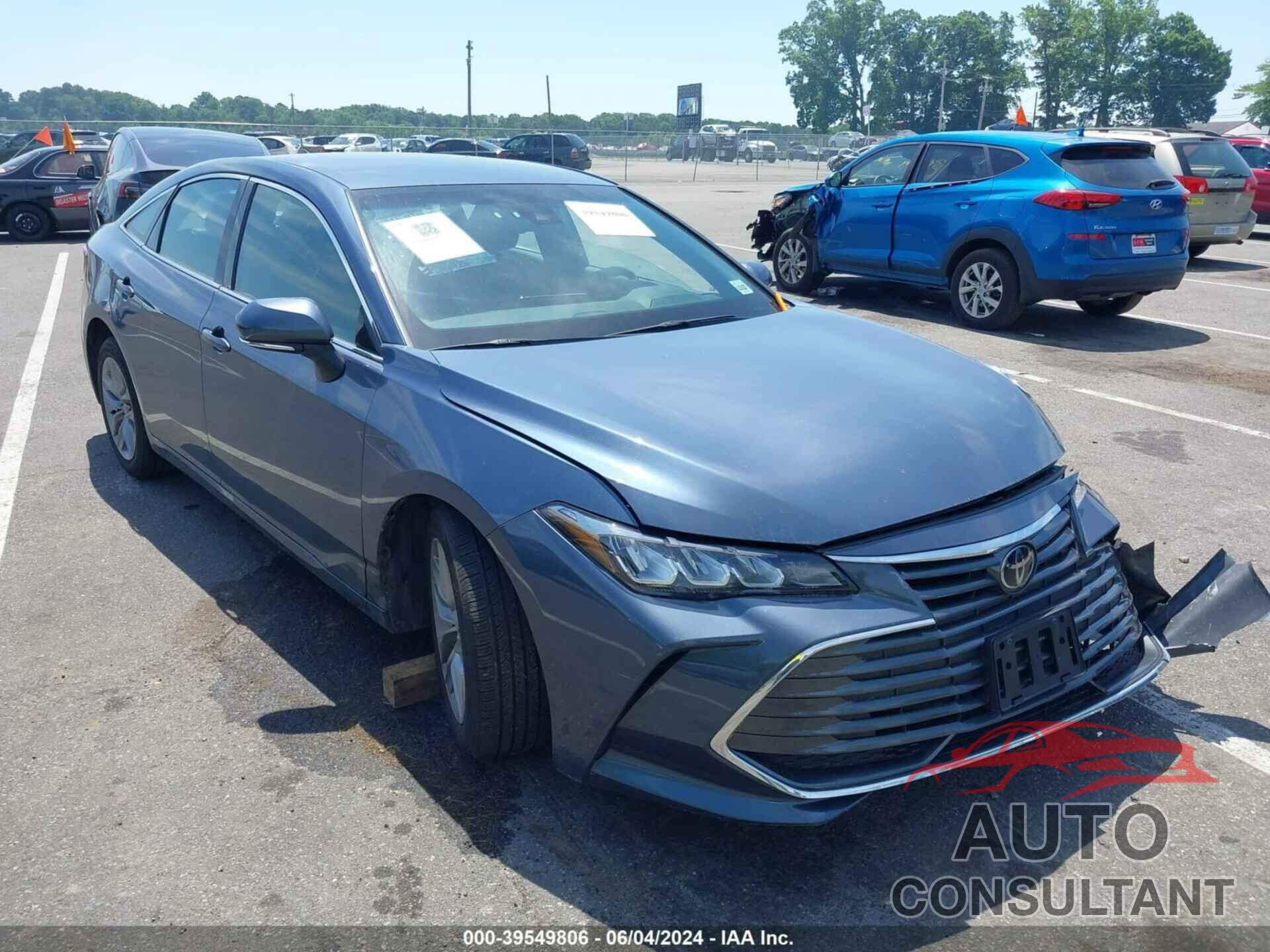 TOYOTA AVALON 2022 - 4T1JZ1FB0NU084518